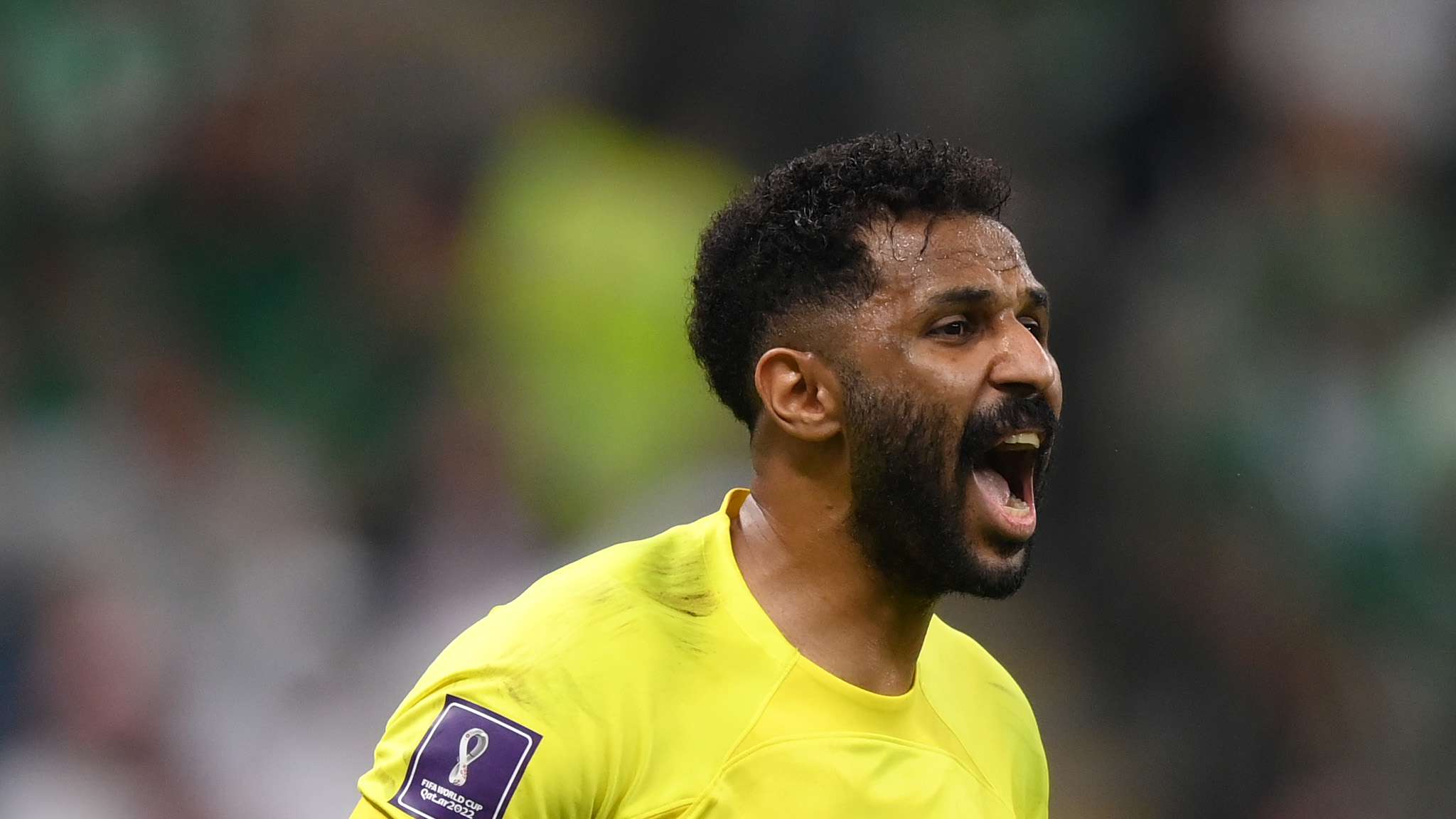 محمد العويس يدافع عن “روشن” بتصريحات نارية: بيليه شاهد ونجوم ريال مدريد يفشلون