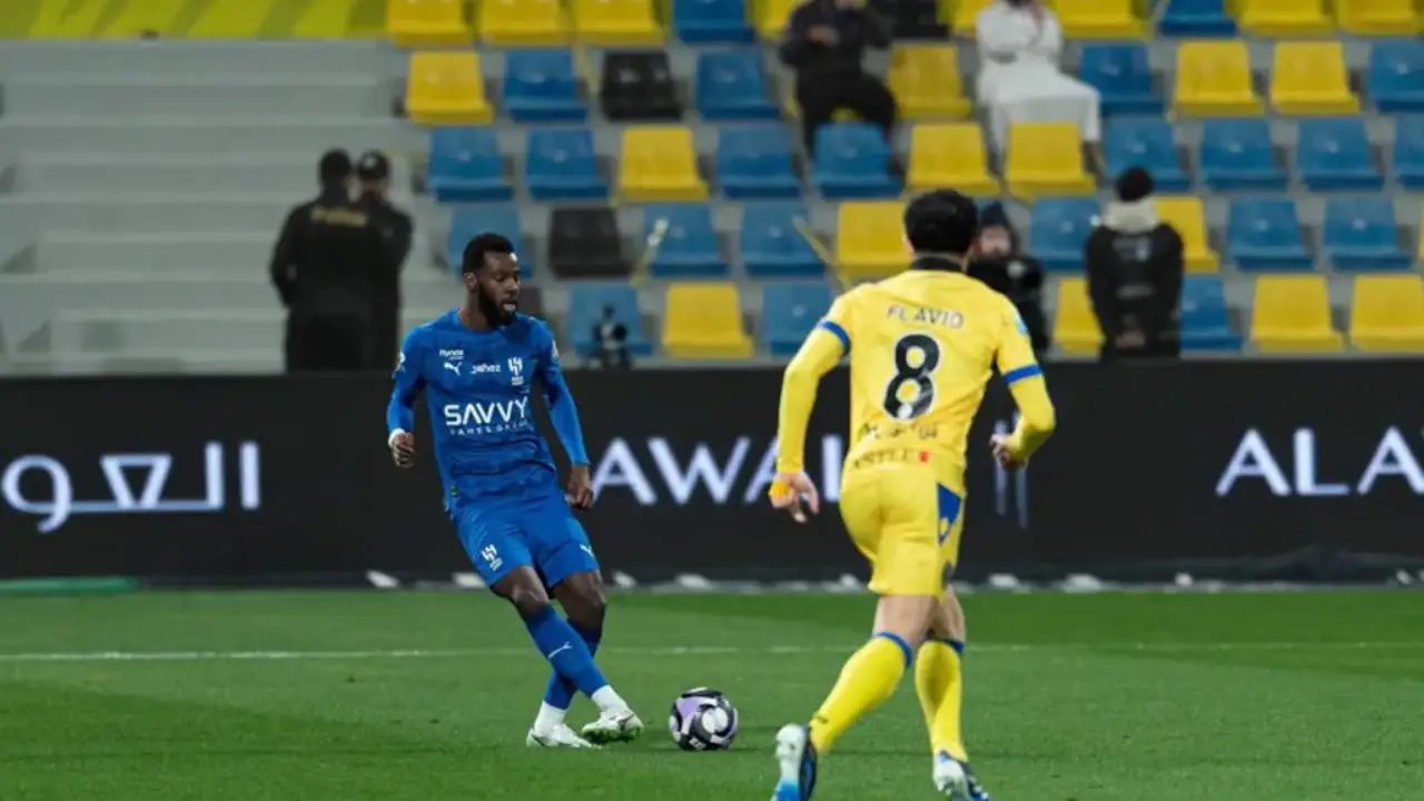 ملخص مباراة التعاون ضد الهلال:لعنة التعادلات تطارد الزعيم ويتراجع مركز ثالث