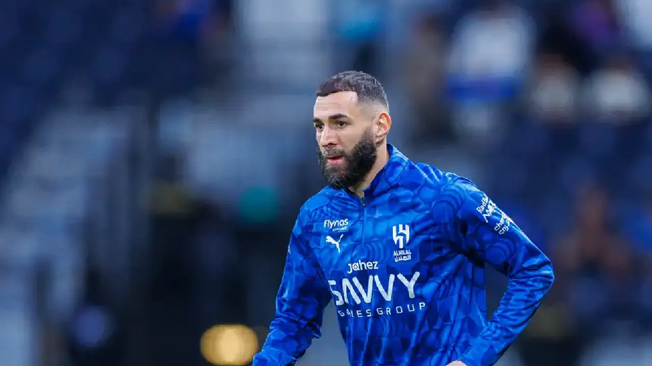 أسوأ من رونالدو.. “هاتريك عكسي” يورط بنزيما في رقم كارثي بعد مباراة الهلال والاتفاق