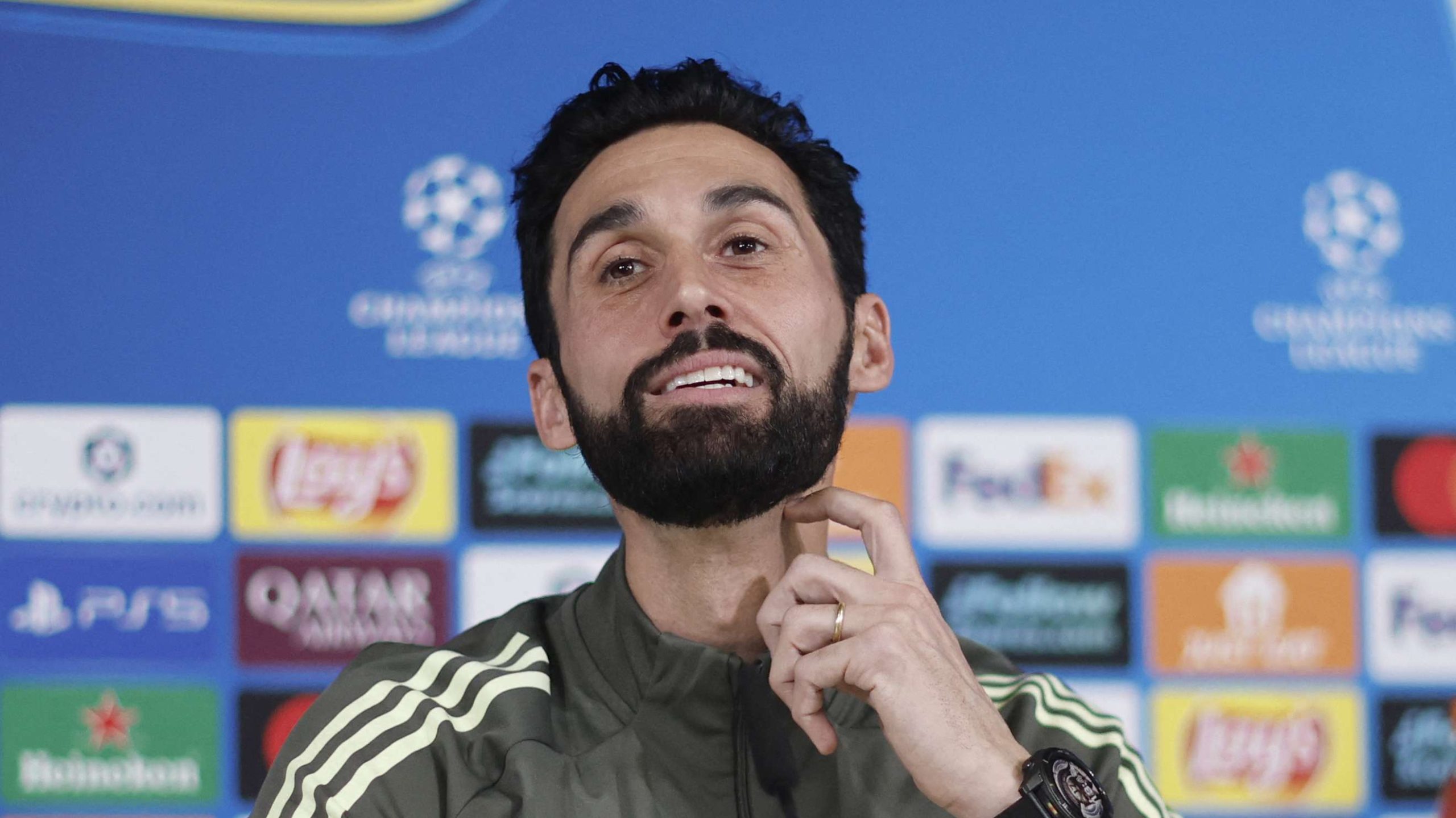 ألفارو أربيلوا يكشف مستجدات مبابي قبل موقعة مانشستر سيتي