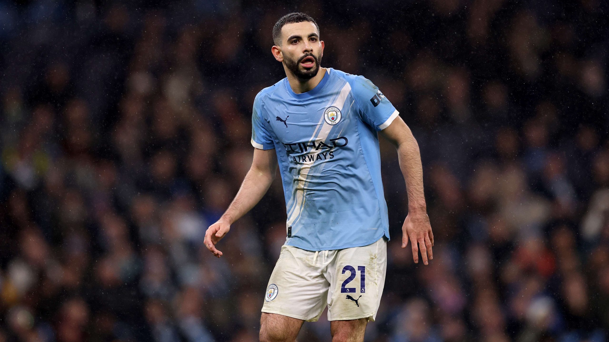 سباق البريميرليج يشتعل.. آيت نوري يتوعد آرسنال بعد فوز مانشستر سيتي