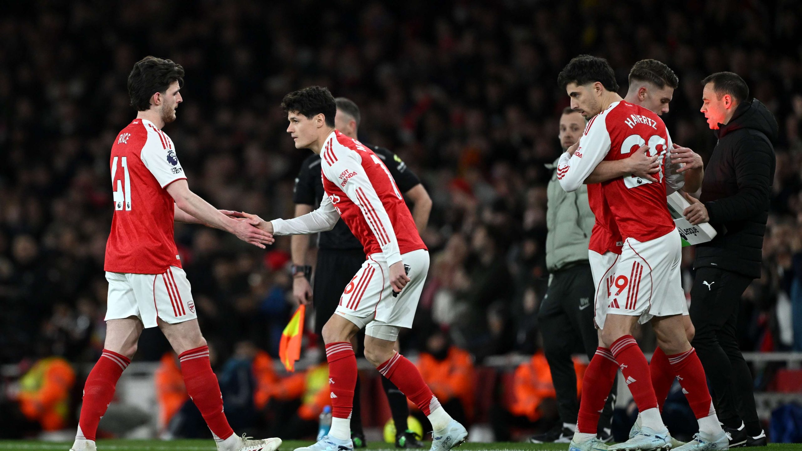 آرسنال وتشيلسي: المدفعجية يحطمون رقماً قياسياً لليونايتد بالفوز (2-1)