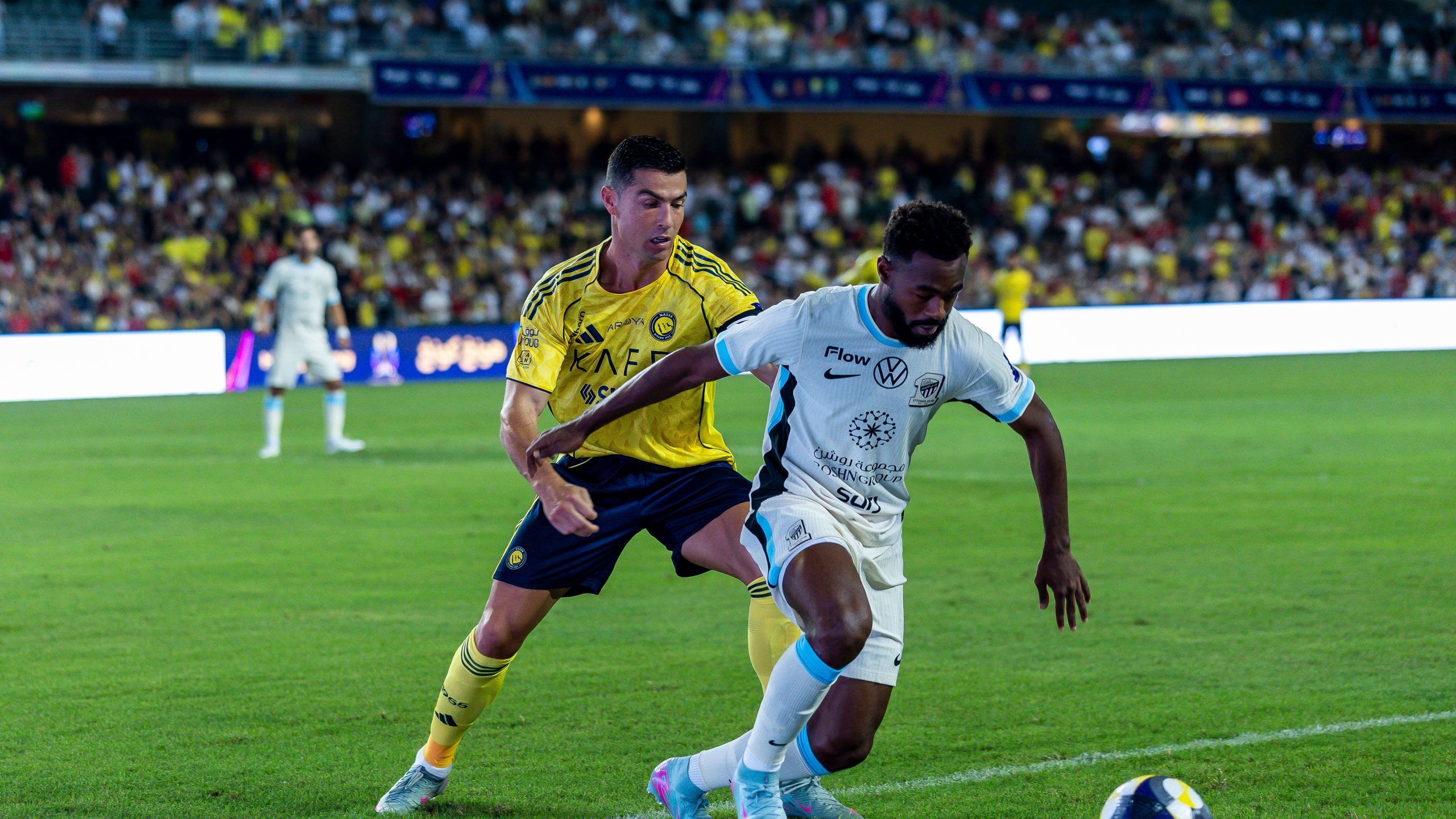 مهند الشنقيطي يشعل الجدل بين الاتحاد والهلال في الدوري السعودي