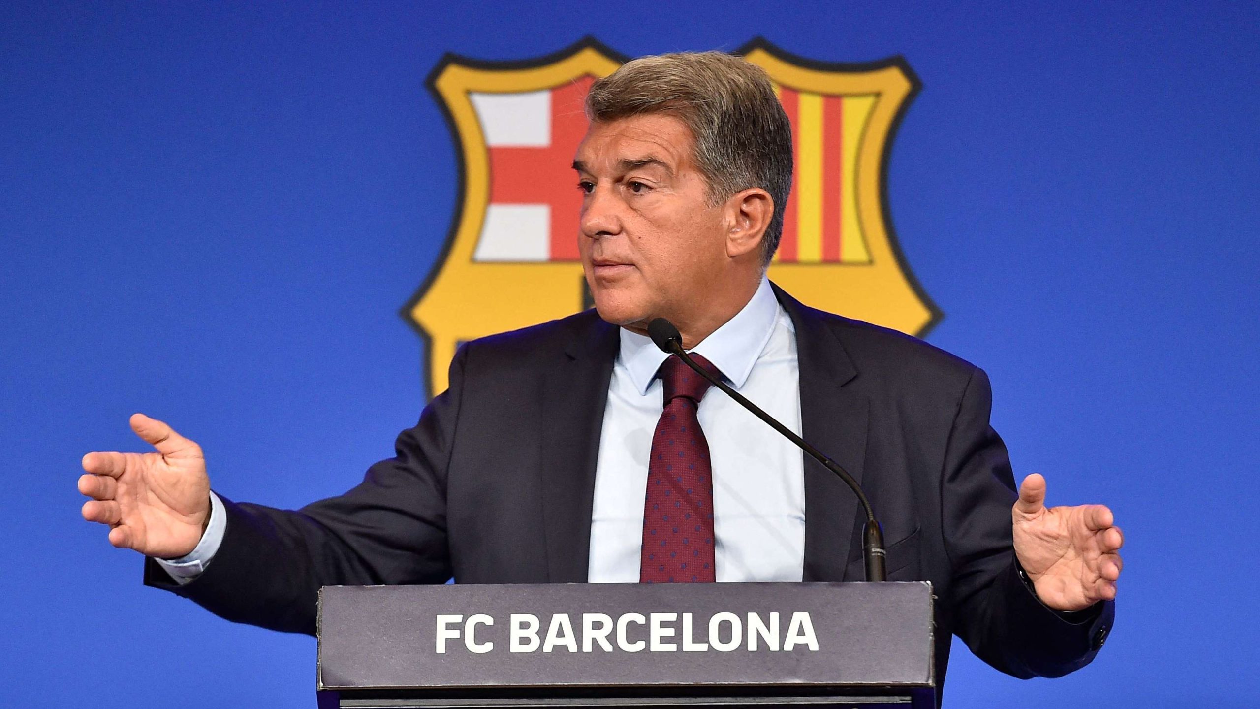 انتخابات برشلونة: تحالف ثلاثي مرتقب يهدد ولاية خوان لابورتا