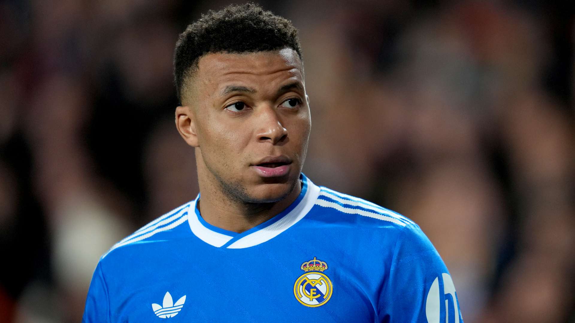 إصابة كيليان مبابي تثير الجدل واتهامات بالتخاذل مع ريال مدريد