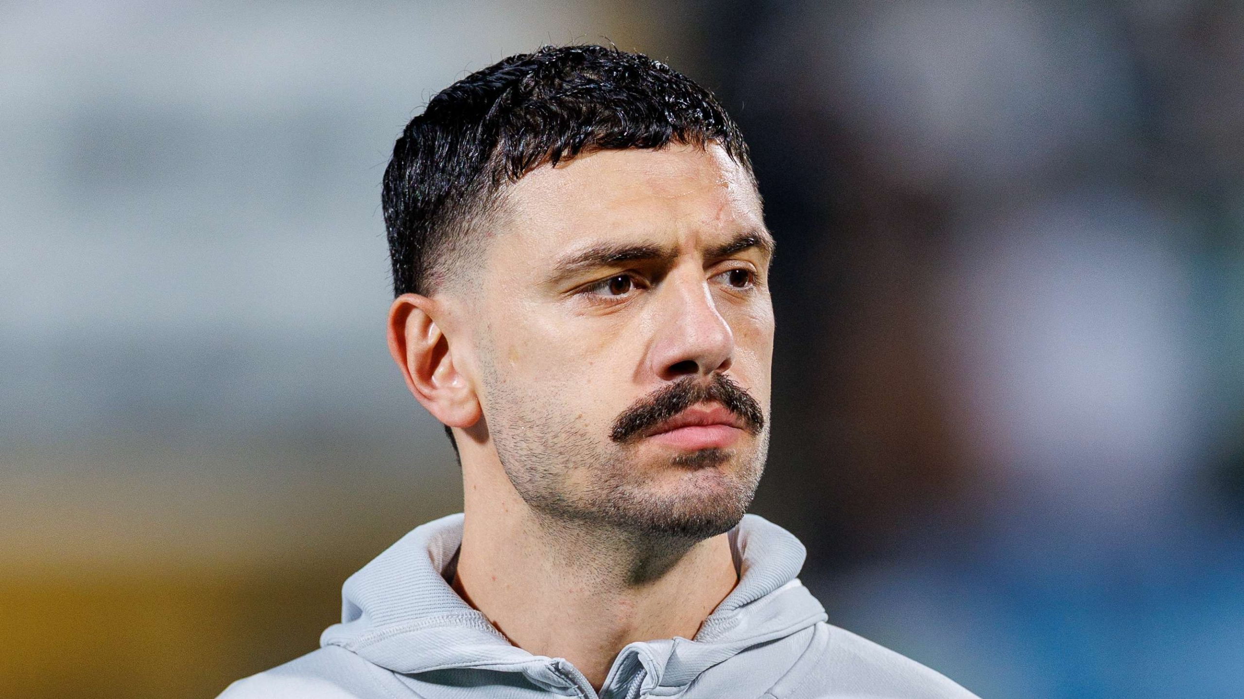 يايسله يستقر على بديل ديميرال في ديربي جدة المرتقب بين الأهلي والاتحاد