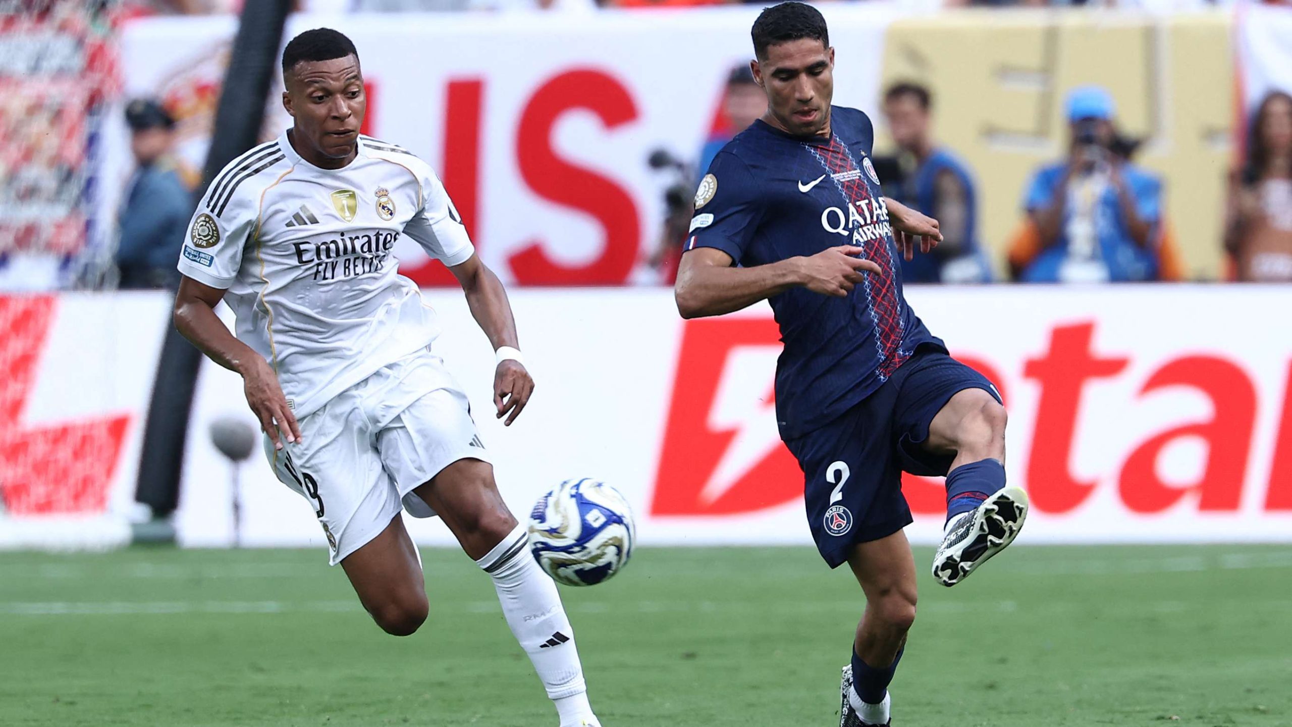 سهرة باريس” تضع مبابي في مرمى النيران.. انتقادات حادة لنجم ريال مدريد بعد سقطة خيتافي