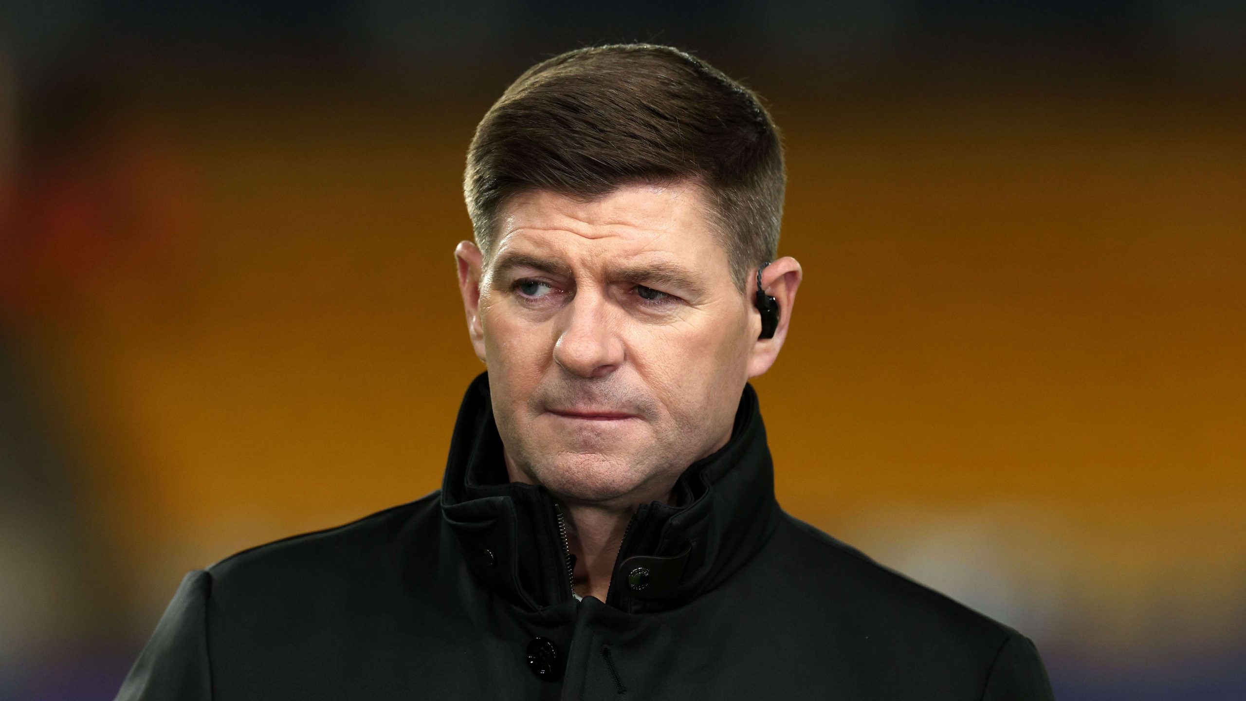 جيرارد يهاجم ليفربول بعد السقوط أمام وولفرهامبتون: “فريق يائس” ويجب تغيير التشكيل