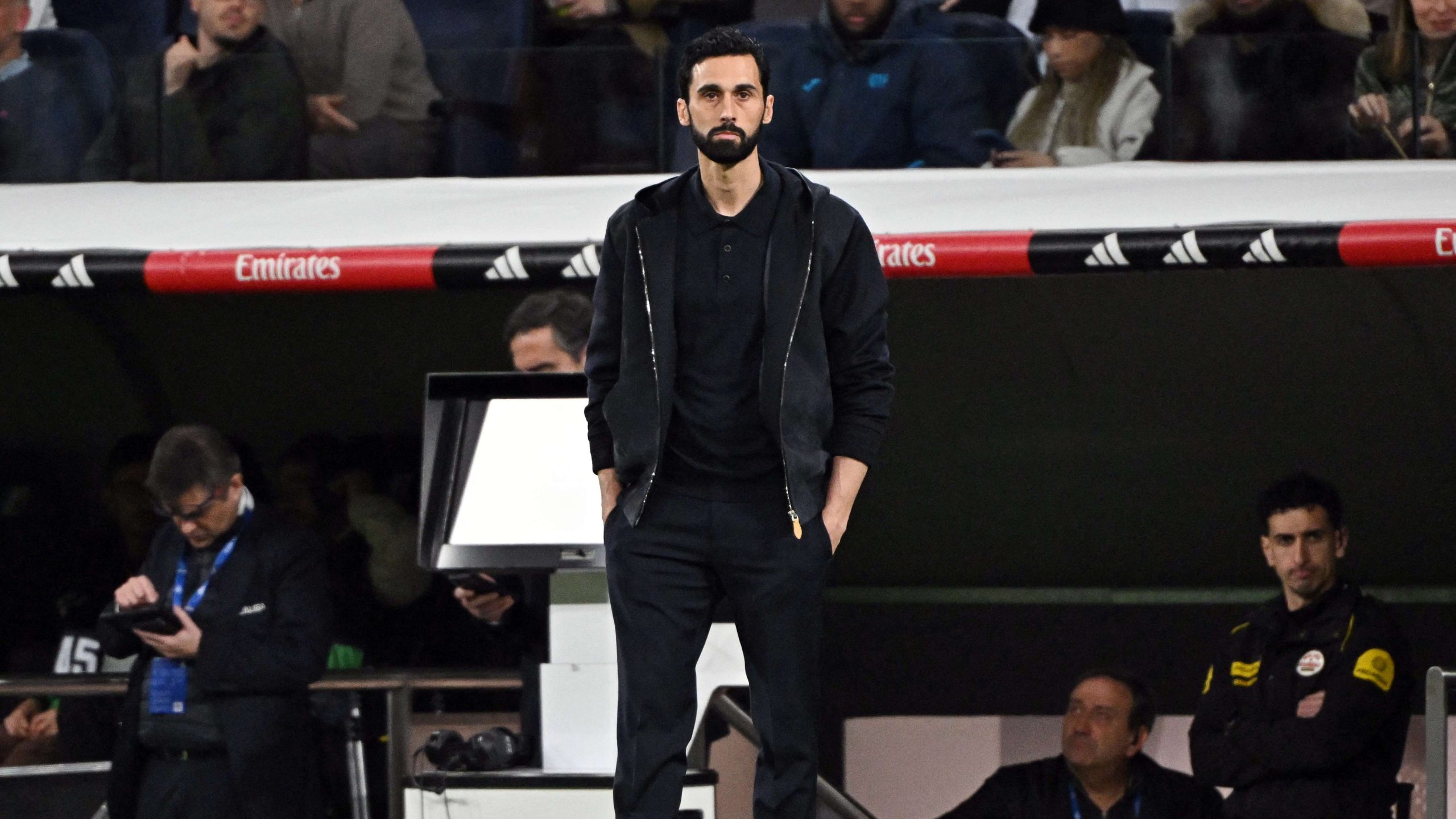 مفاجأة في سانتياجو برنابيو.. اسم إيطالي “غير متوقع” على طاولة ريال مدريد لخلافة أربيلوا