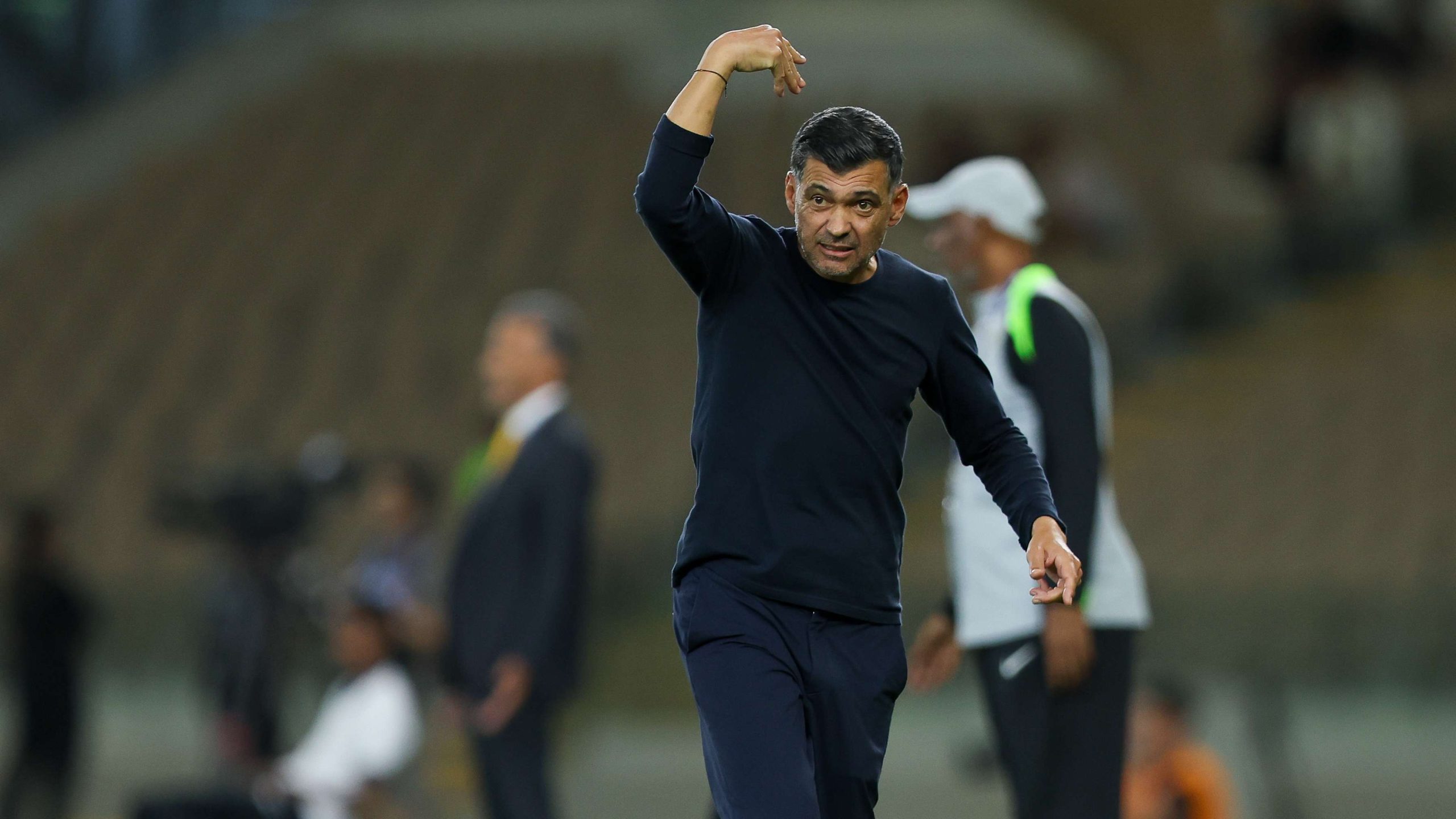 كونسيساو يشعل ديربي جدة: الأهلي خطير وجماهير الاتحاد هزمت الهلال معنوياً