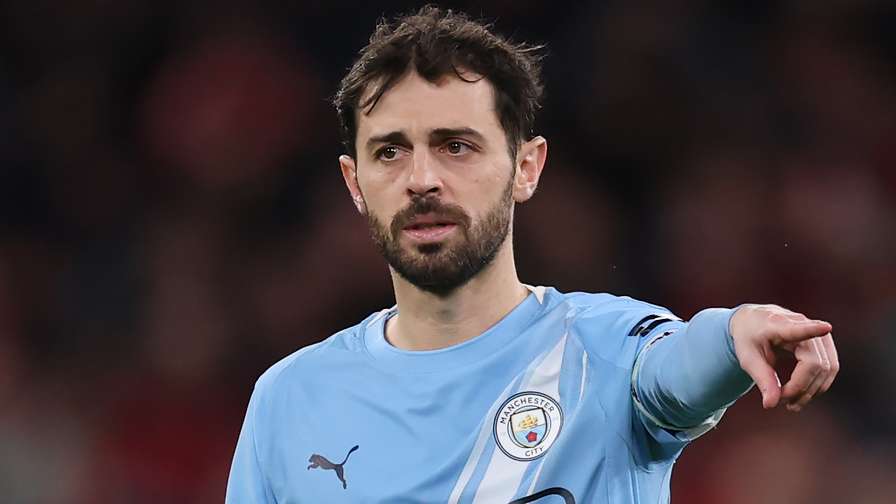 برناردو سيلفا يفتح النار على التحكيم بعد تعثر مانشستر سيتي أمام نوتينجهام فورست: “اعتدنا على الظلم