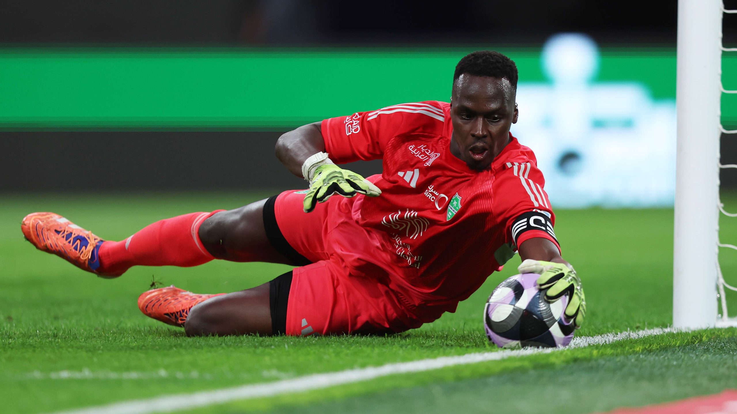 ديربي جدة | إدوارد ميندي يتحدى هجوم الاتحاد لتحطيم رقم “جروهي” التاريخي في دوري روشن