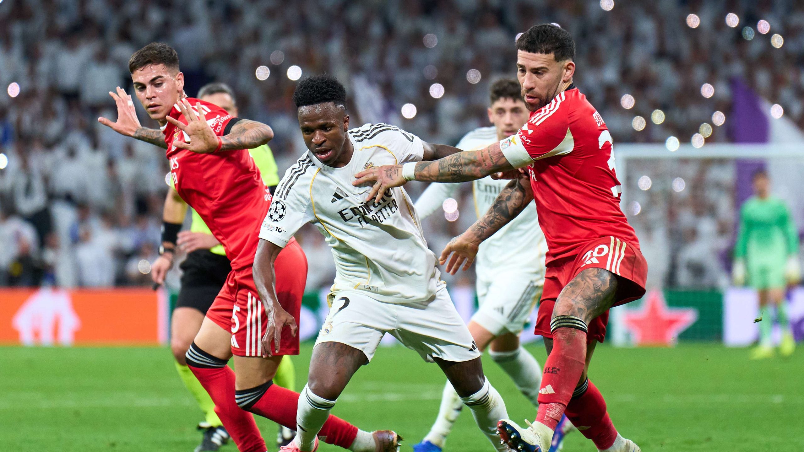 صدمة في “سانتياغو برنابيو”.. يويفا يعاقب ريال مدريد بسبب سلوك جماهيره العنصري