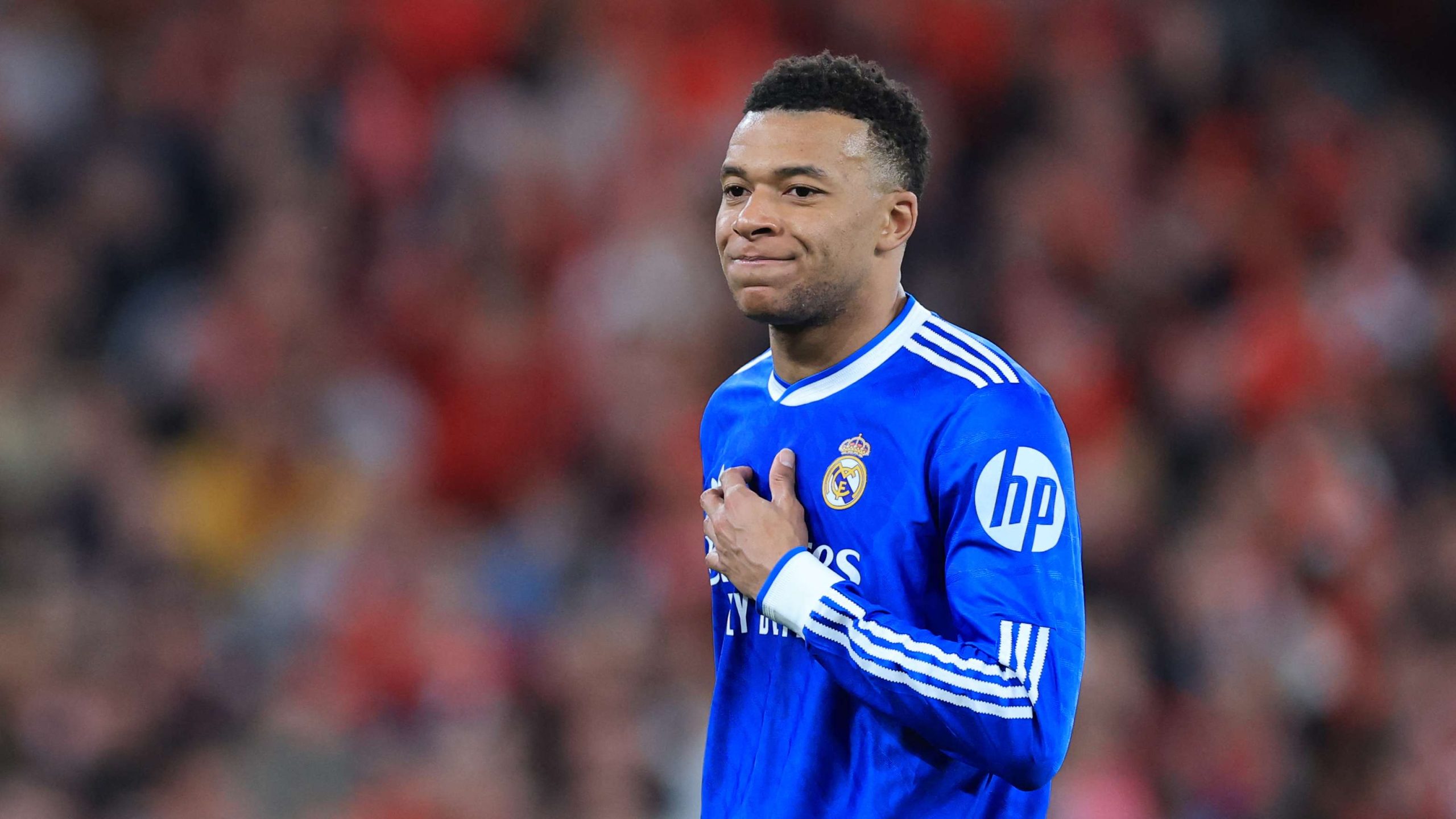 مبابي يزين جذوره الكاميرونية بمبادرة إنسانية.. إعمار مدرسة «بونيندالي» في لفتة استثنائية