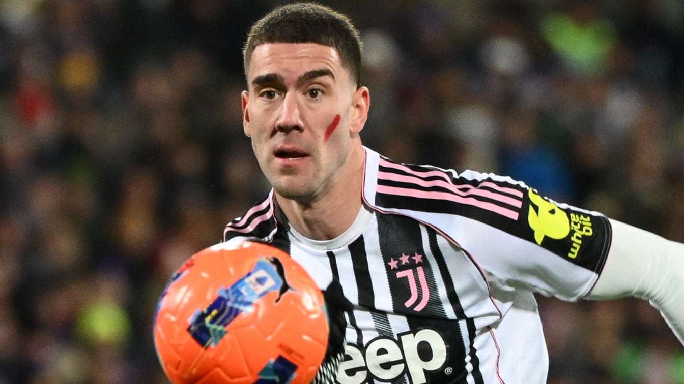 يوفنتوس يتحرك لتحصين فلاهوفيتش من أطماع الكبار.. وموقف حاسم من برشلونة