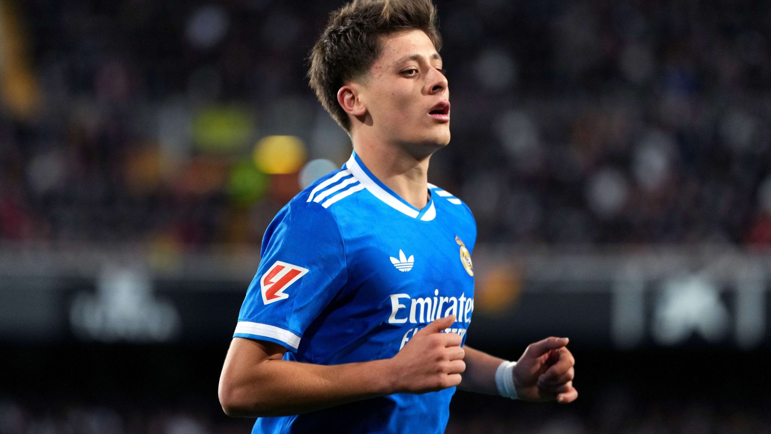 جوهرة هولندا على رادار ريال مدريد: هل يخشى الملكي تكرار سيناريو جولر وماستانتونو؟