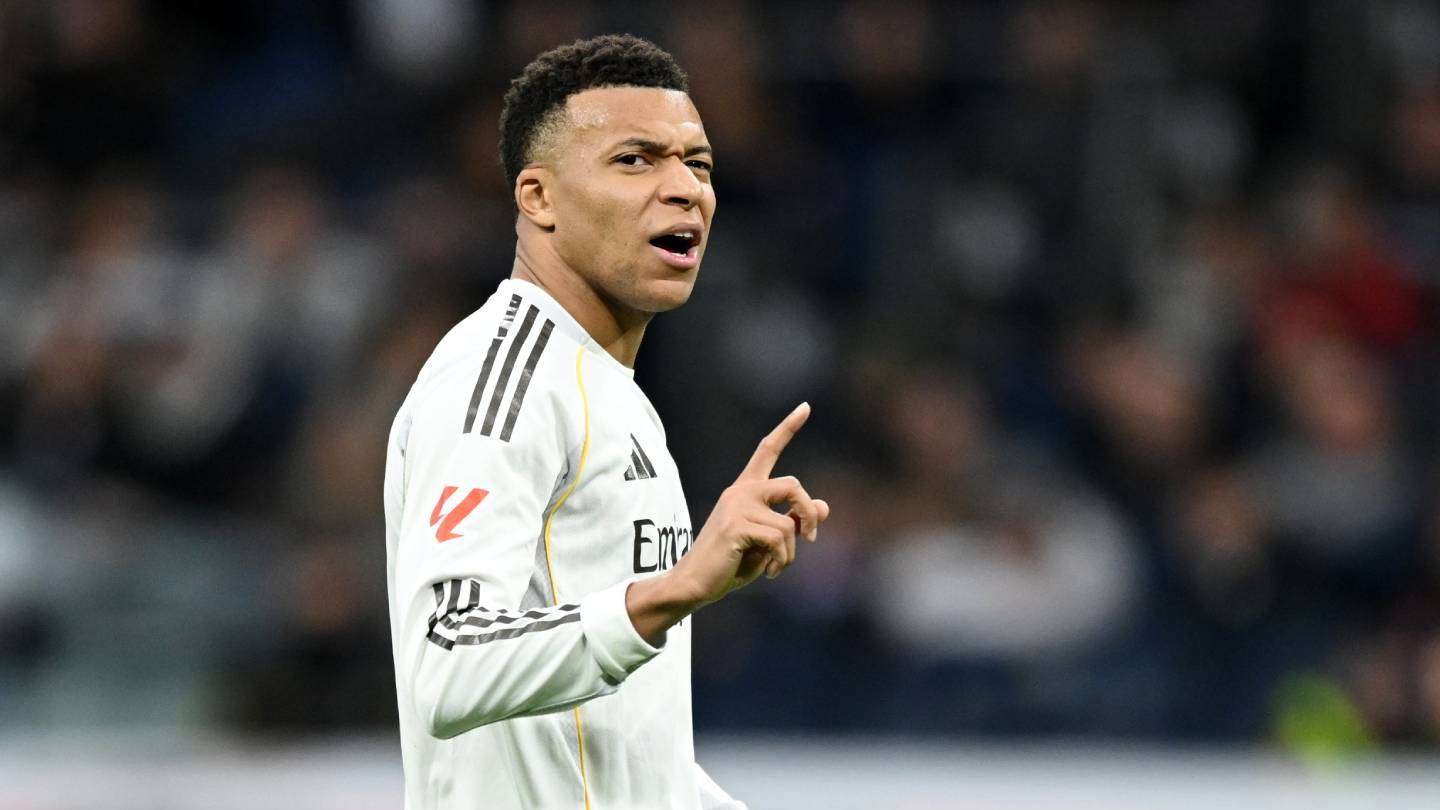 مبابي يثير الجدل في باريس: رد مفاجئ على مشجع باريسي حول العودة لـ “حديقة الأمراء