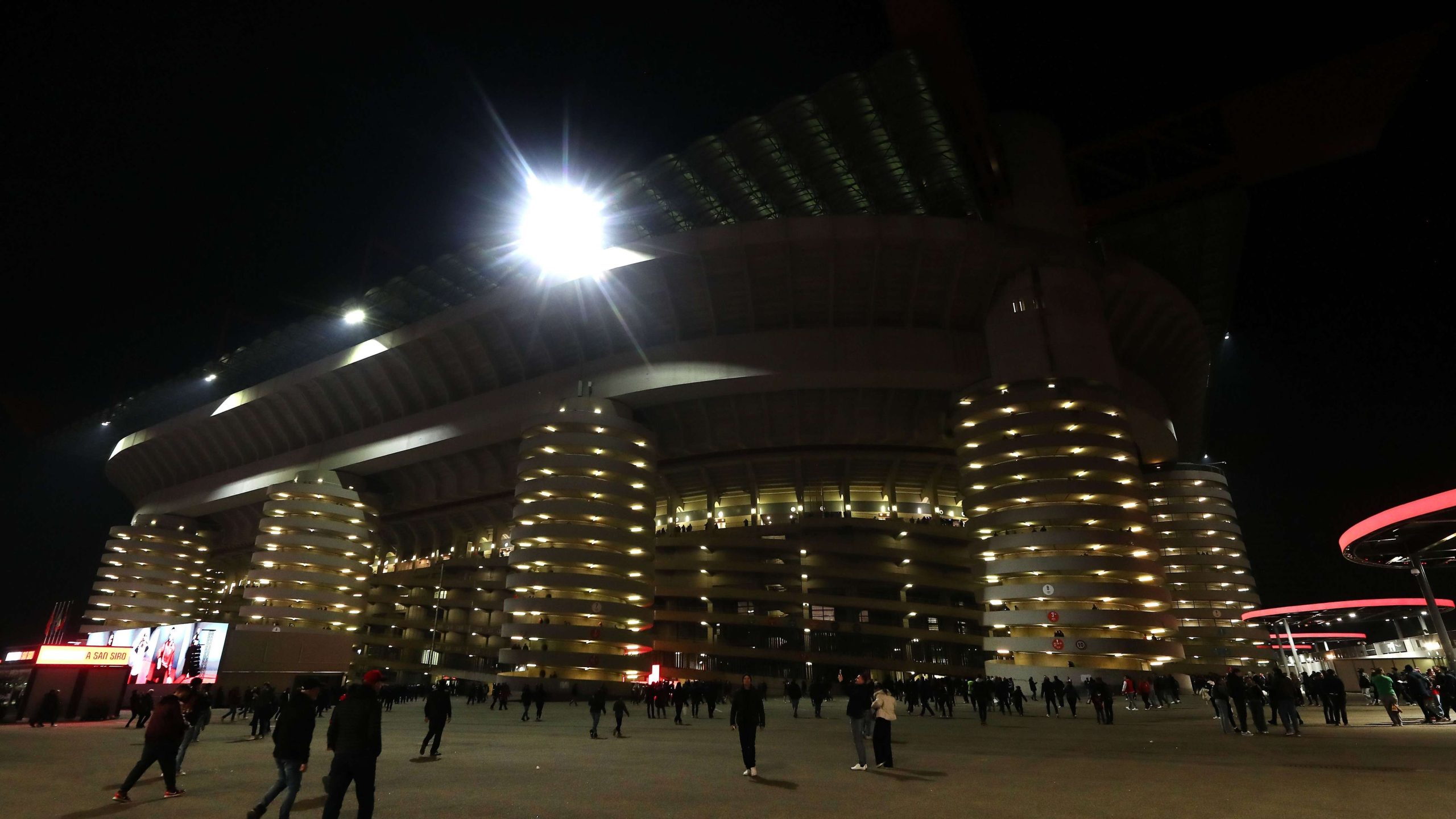 زلزال مالي في سان سيرو.. ديربي الغضب يسجل أعلى إيرادات في تاريخ الكالتشيو