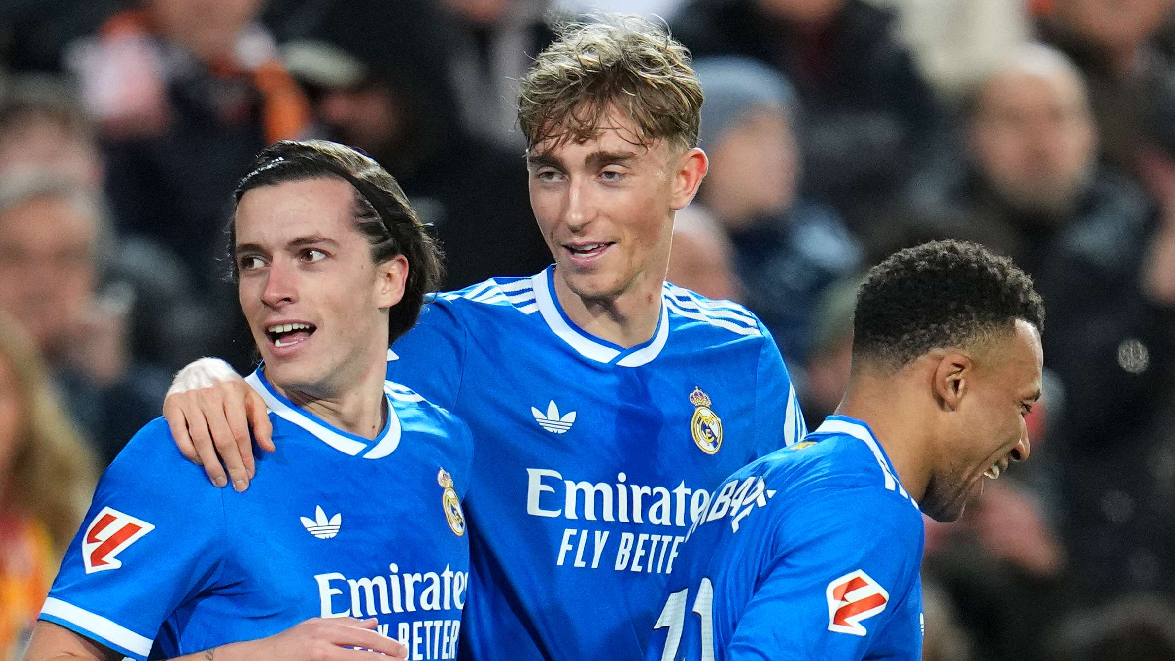 ريال مدريد يحدد سعر بيع هويسين وصراع مشتعل بين آرسنال وليفربول