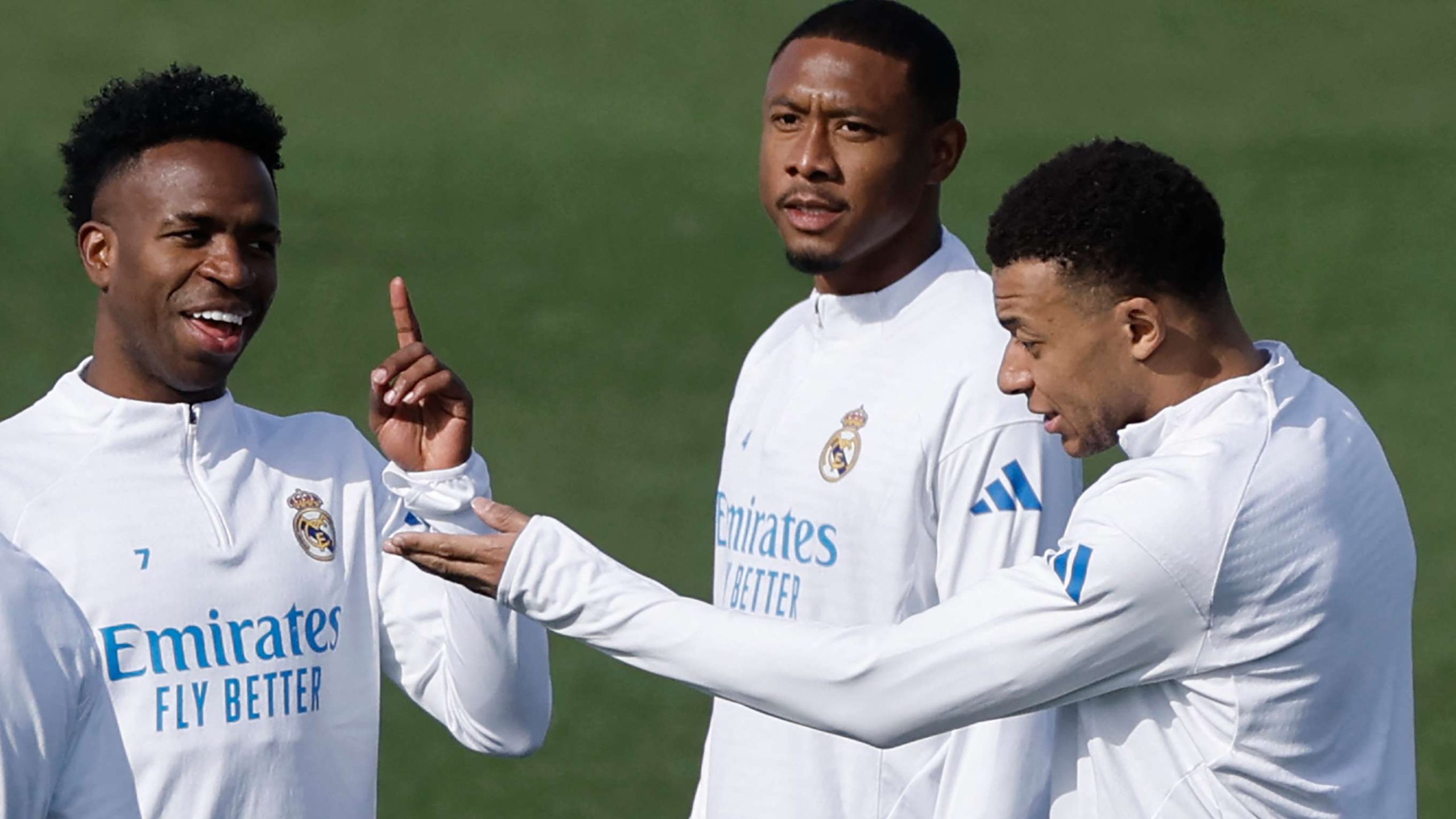 هل تحدث المعجزة؟ كواليس عودة مبابي الصادمة لتدريبات ريال مدريد قبل صدام السيتي