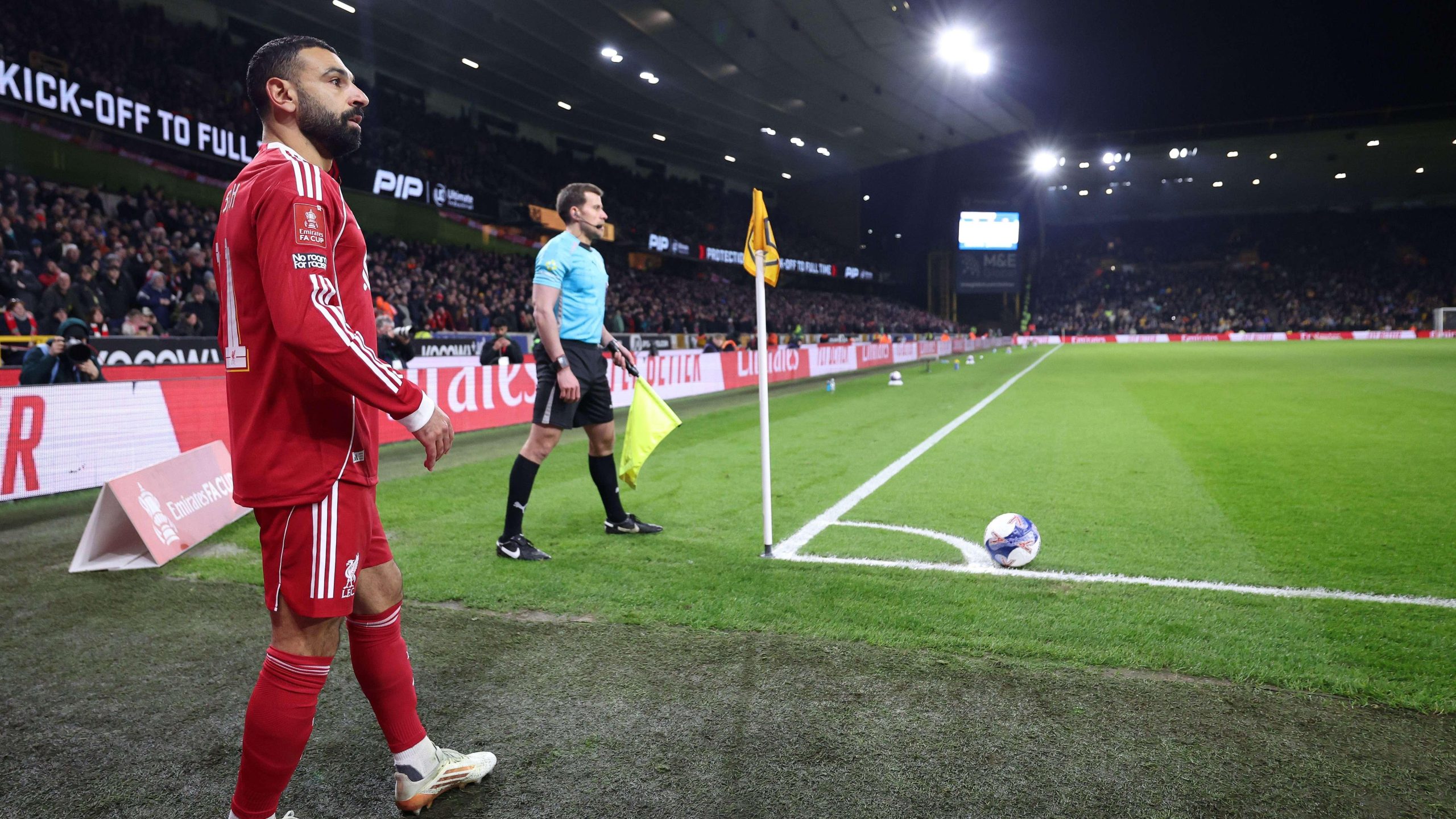 القنوات الناقلة لمباراة جالطة سراي وليفربول وكيفية المشاهدة عبر الإنترنت؟