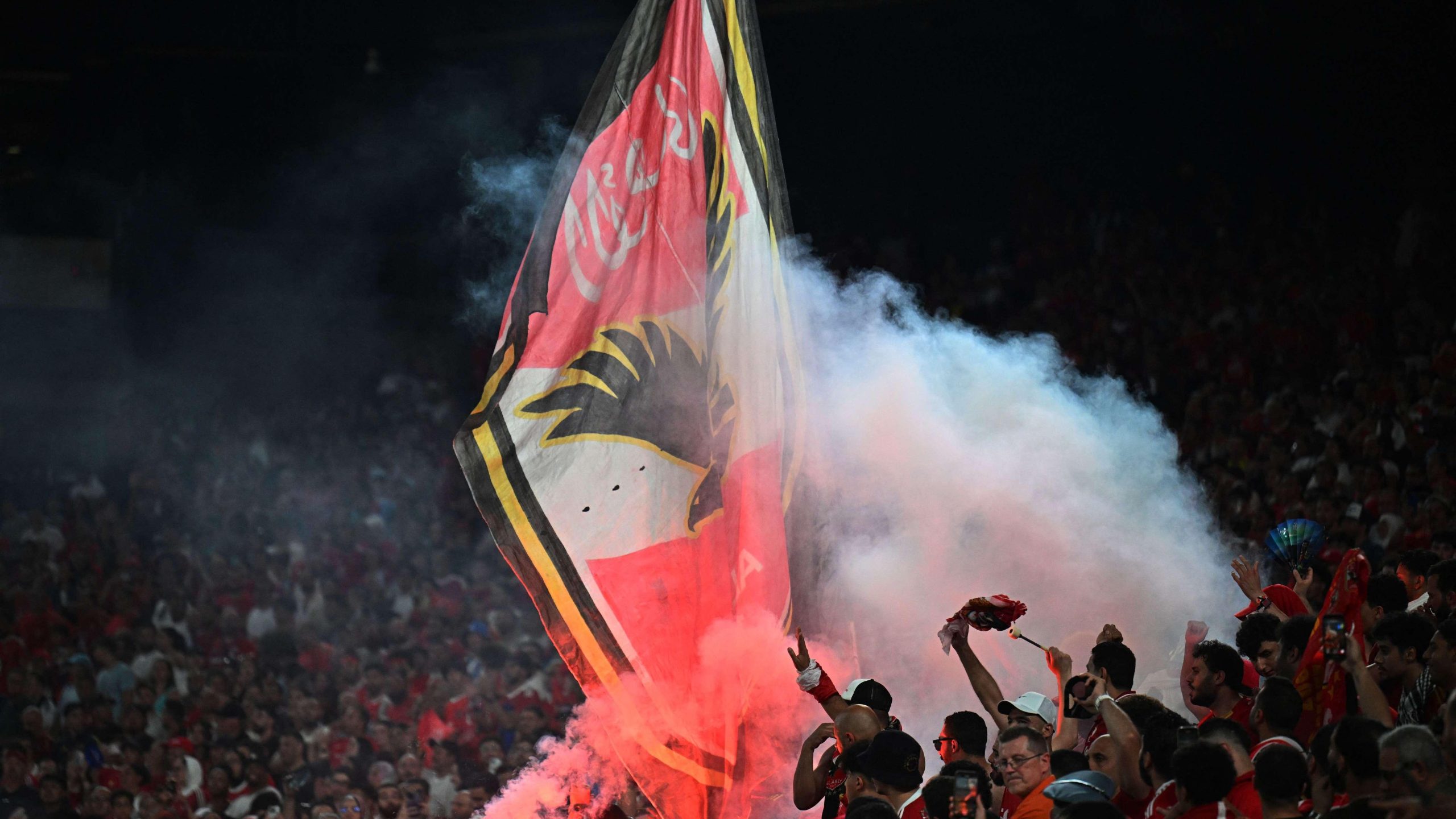 زلزال “العقوبة” يضرب قمة الأهلي والترجي.. بيان تونسي مفاجئ يربك حسابات الكاف