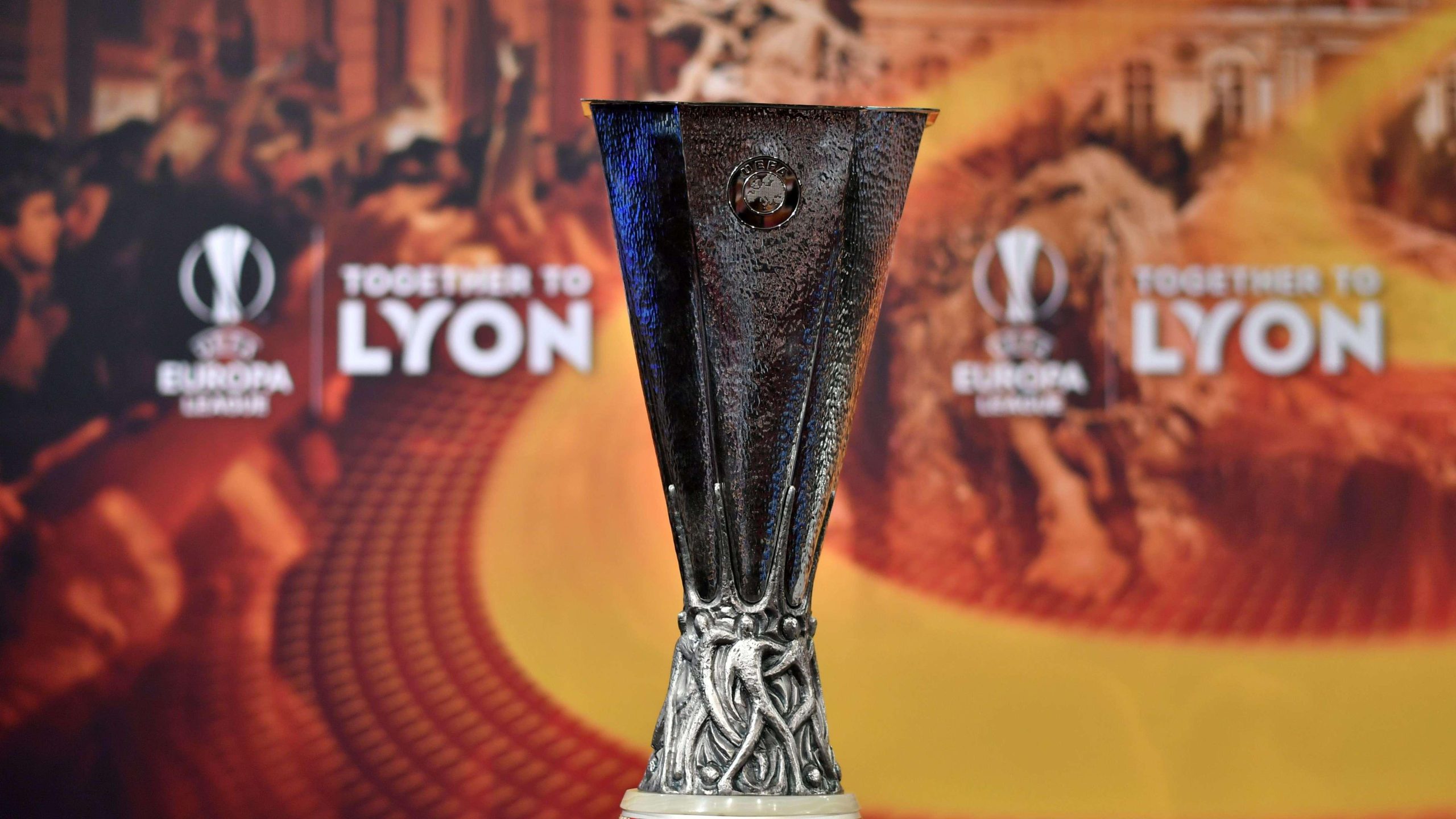 بالفيديو.. خارطة طريق مثيرة في قرعة دور الـ16 للدوري الأوروبي 2026