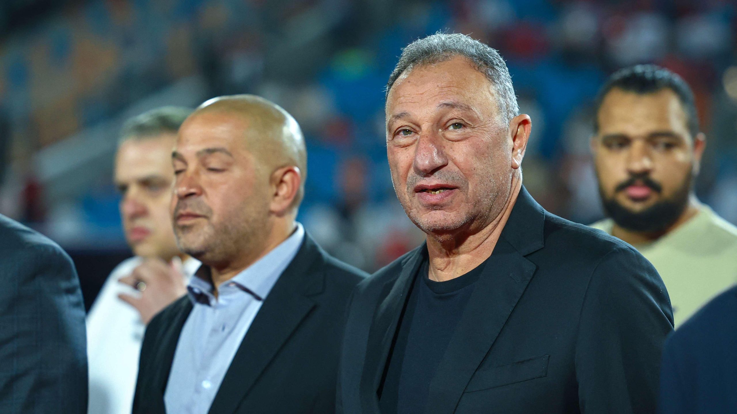 الغضب يتصاعد في أروقة الأهلي: شوبير يطلق تحذيرًا ناريًا لمجلس الخطيب بعد صدمة طلائع الجيش