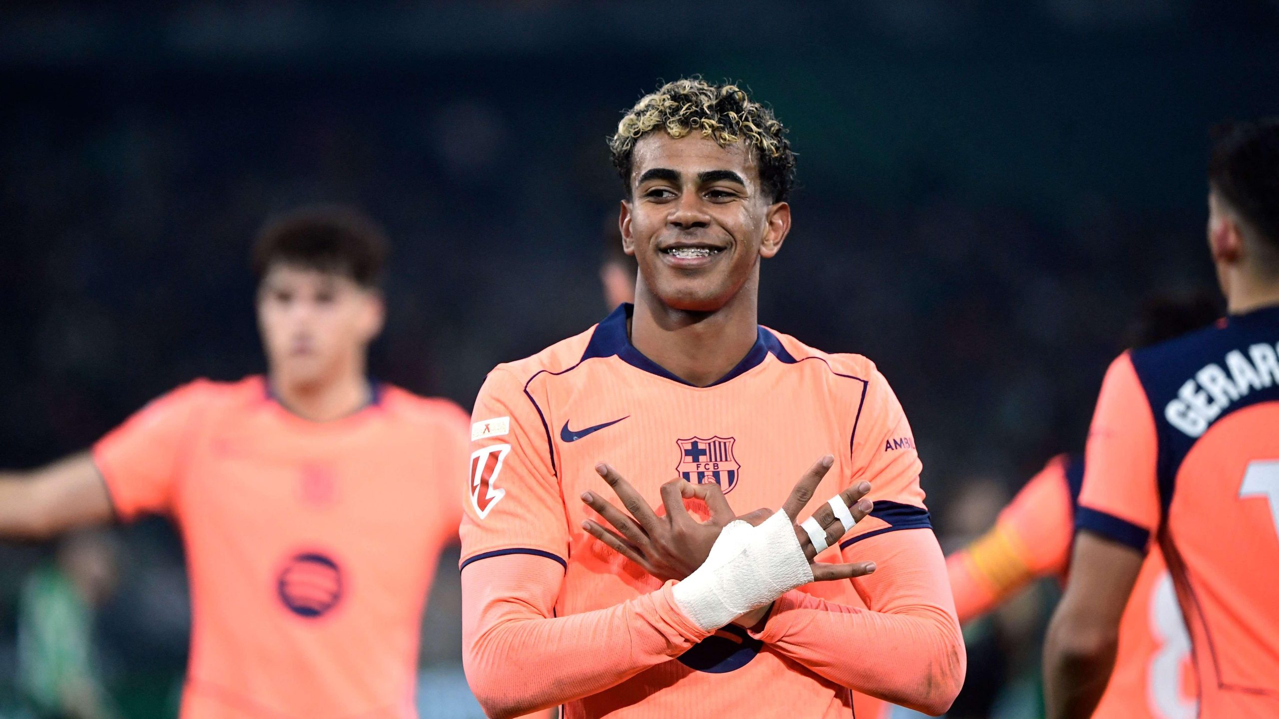 برشلونة ضد إشبيلية: قمة الجولة 28 في الليغا… كل ما تحتاج معرفته عن البث والموعد!