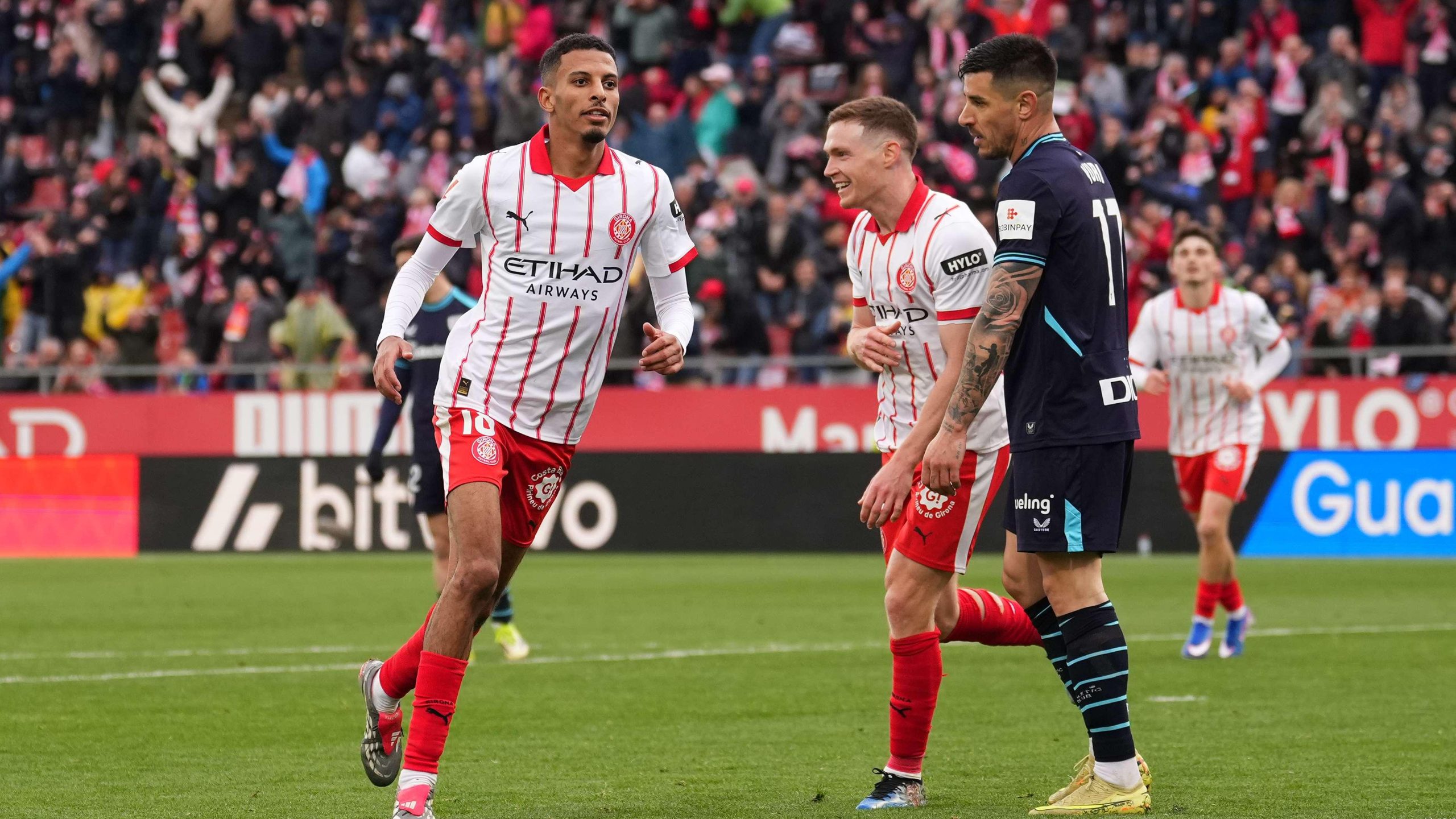 تألق أوناحي يضيء سماء الليجا: عودة مظفرة بهدف حاسم في فوز جيرونا