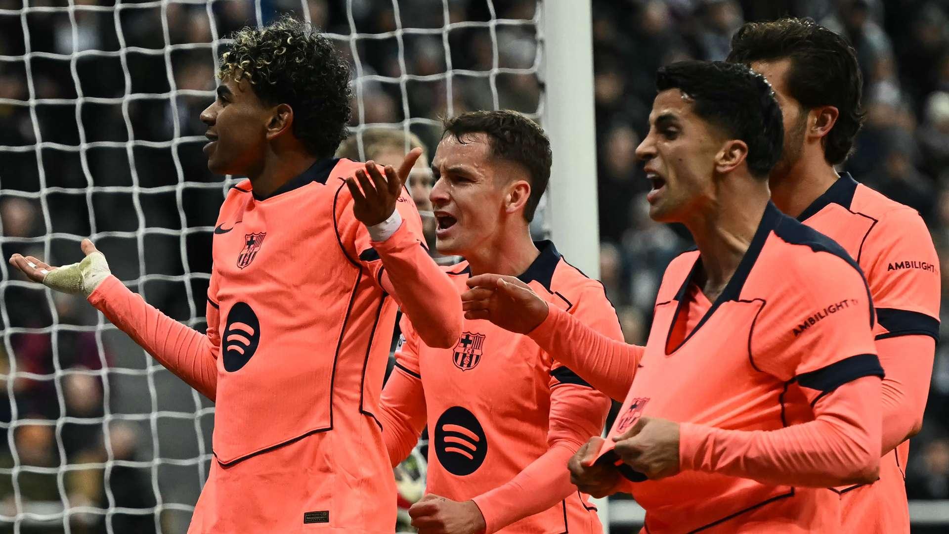 انتخابات برشلونة: كواليس غرفة الملابس وتحديات لابورتا قبل الصناديق