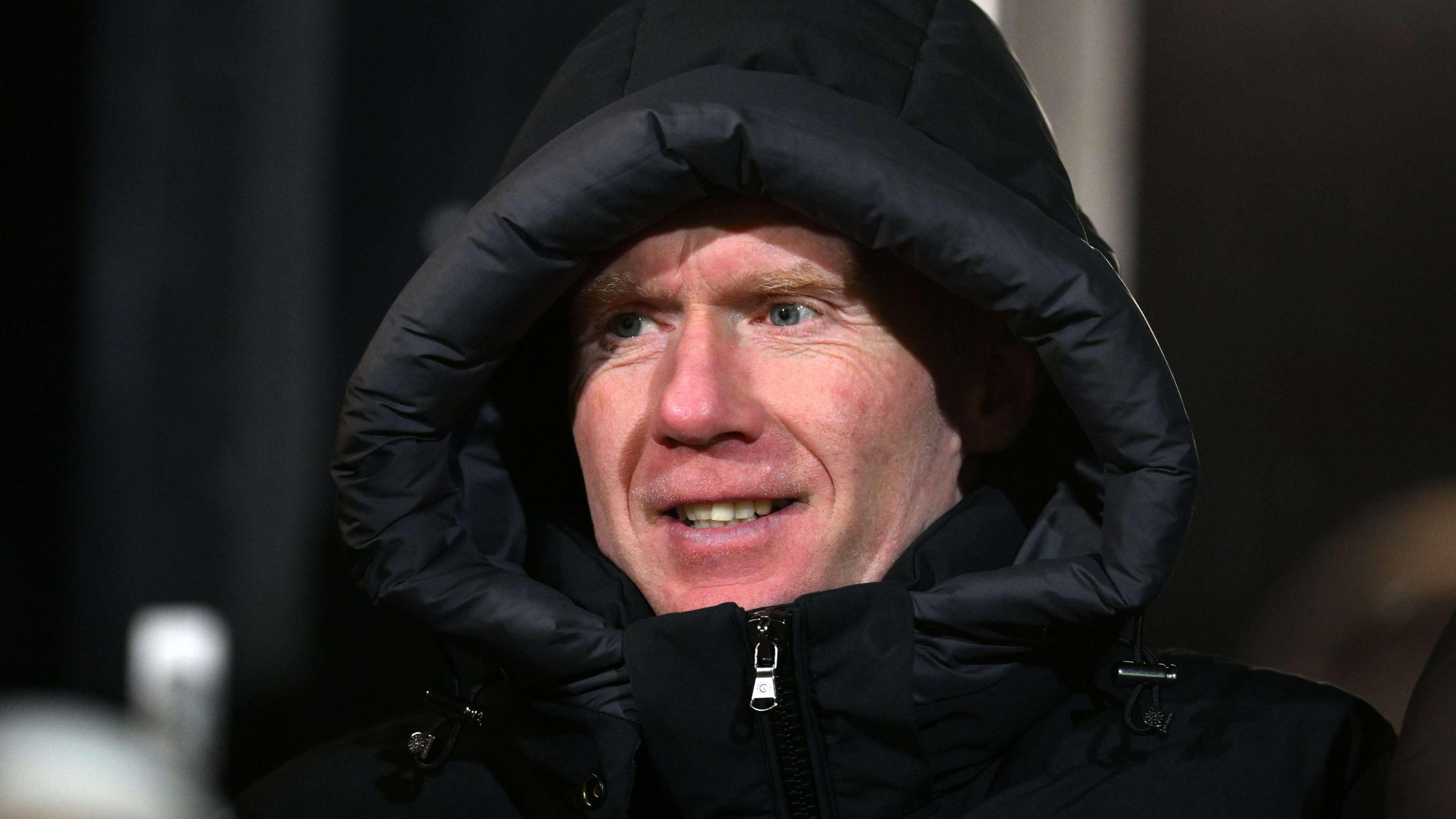 بول سكولز يفجرها: أنفيلد تحول إلى ‘ملعب سهل المنال’ تحت قيادة آرني سلوت!