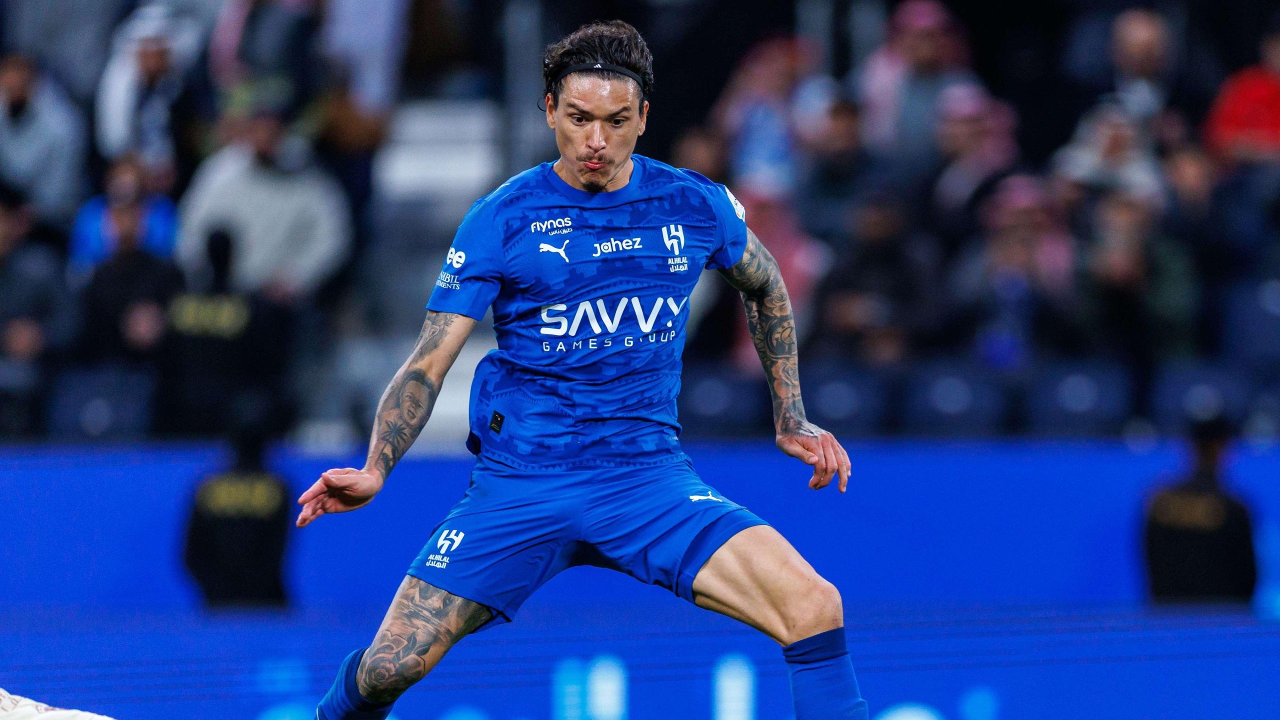 صراع المواهب: الهلال يفتح باب الرحيل أمام نونيز وليوناردو بشروط صارمة