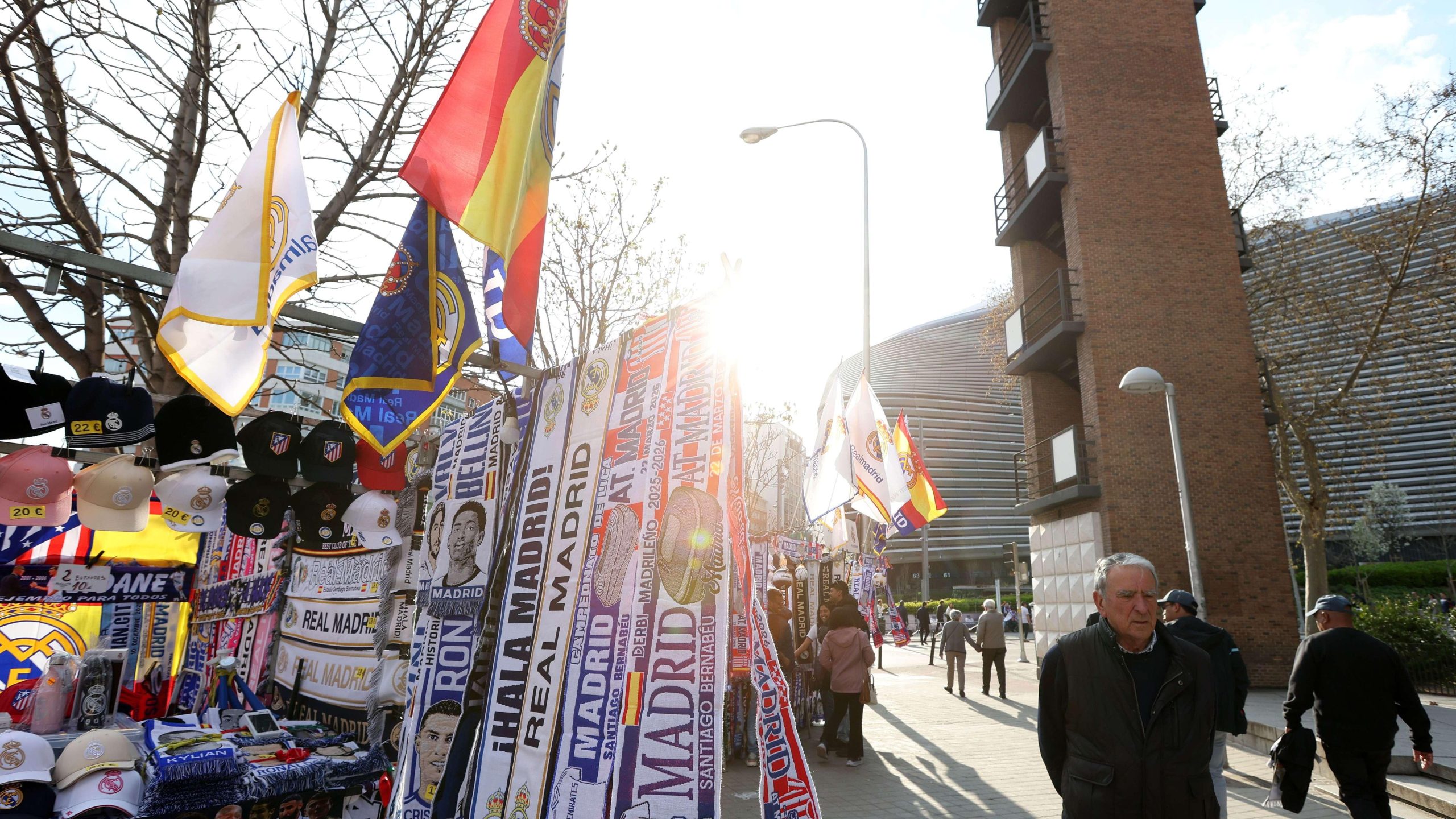 صراع العاصمة يشتعل: ريال مدريد يستقبل أتلتيكو في قمة حاسمة بـ’البرنابيو