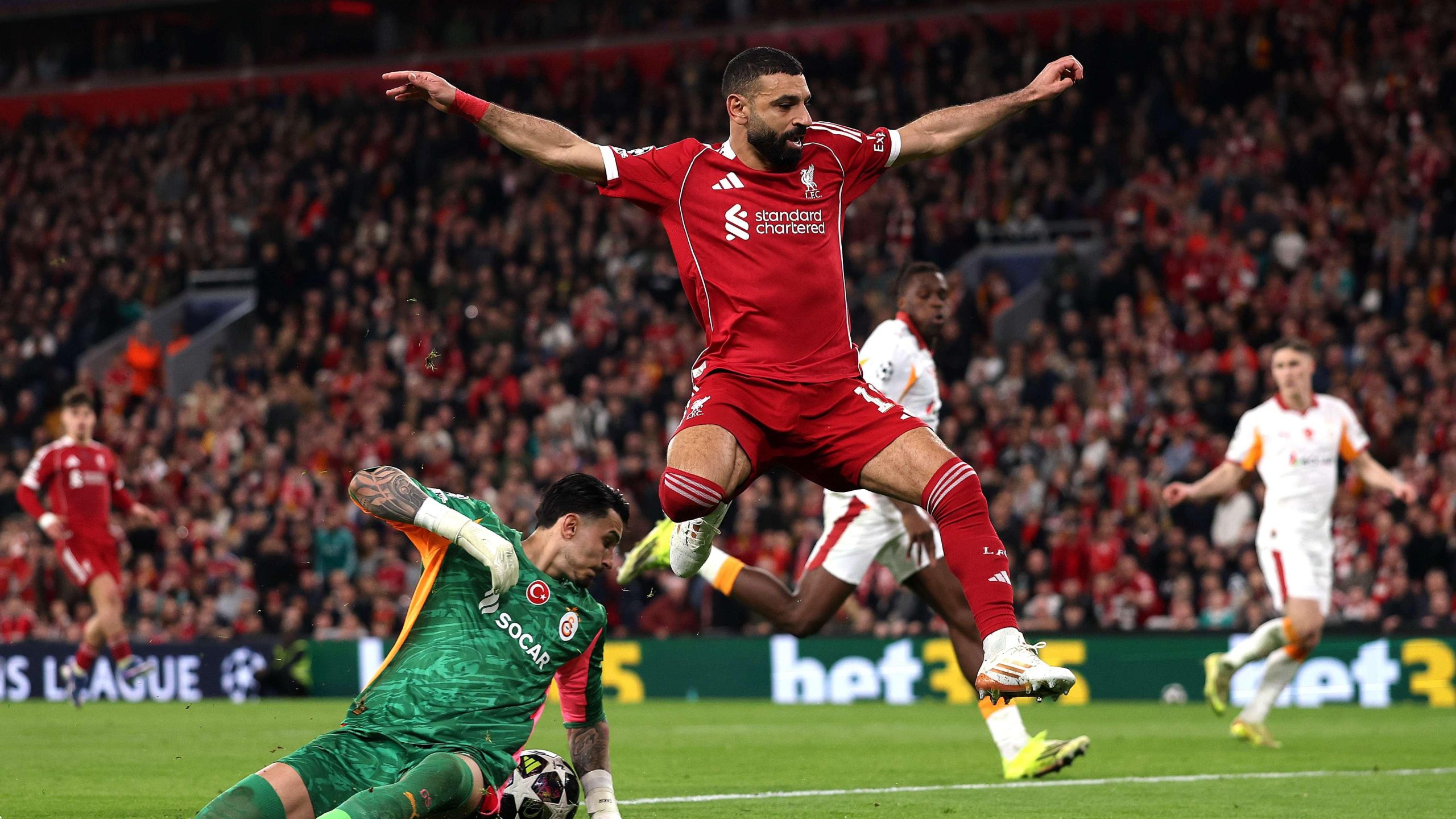 مستقبل ديابي على المحك: هل يمهد صلاح طريق عودته لأوروبا من بوابة الاتحاد؟