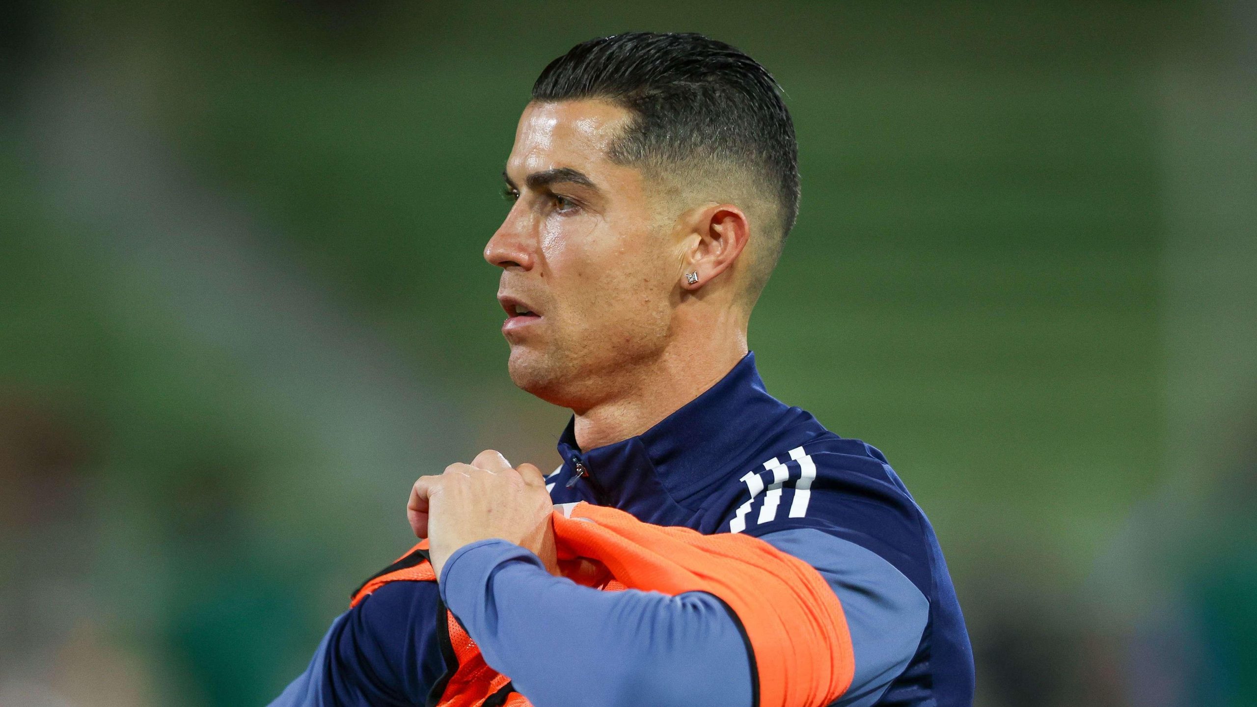 نجم النصر كريستيانو رونالدو يعود إلى الرياض بعد غياب مثير للجدل