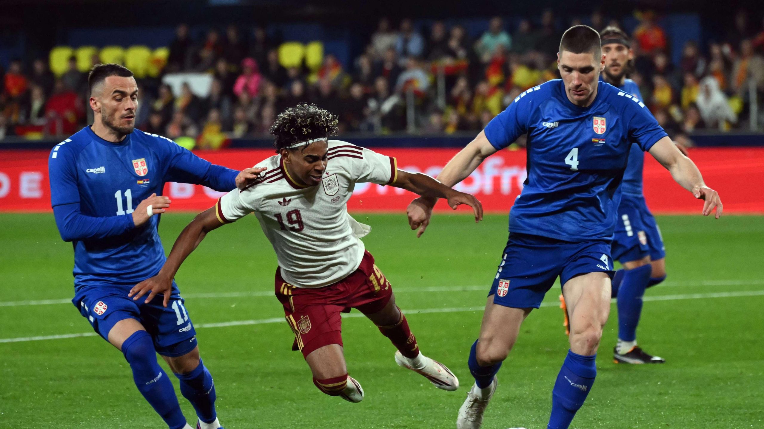 برشلونة في قلق عميق: هل لامين يامال هو الضحية التالية لإصابات التوقف الدولي؟