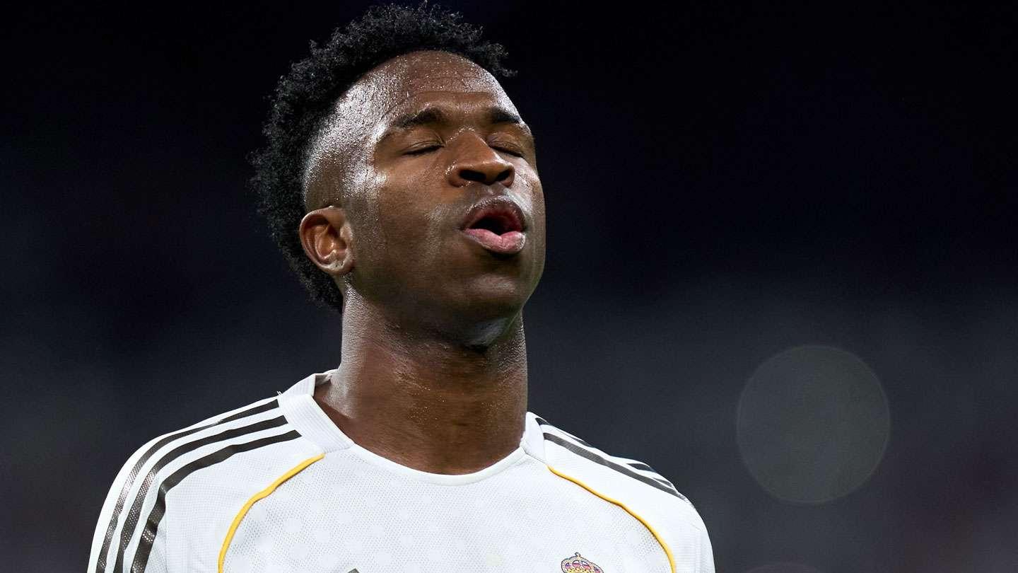 غموض يلف إصابة فينيسيوس جونيور مع السامبا: هل يغيب عن مواجهة كرواتيا؟
