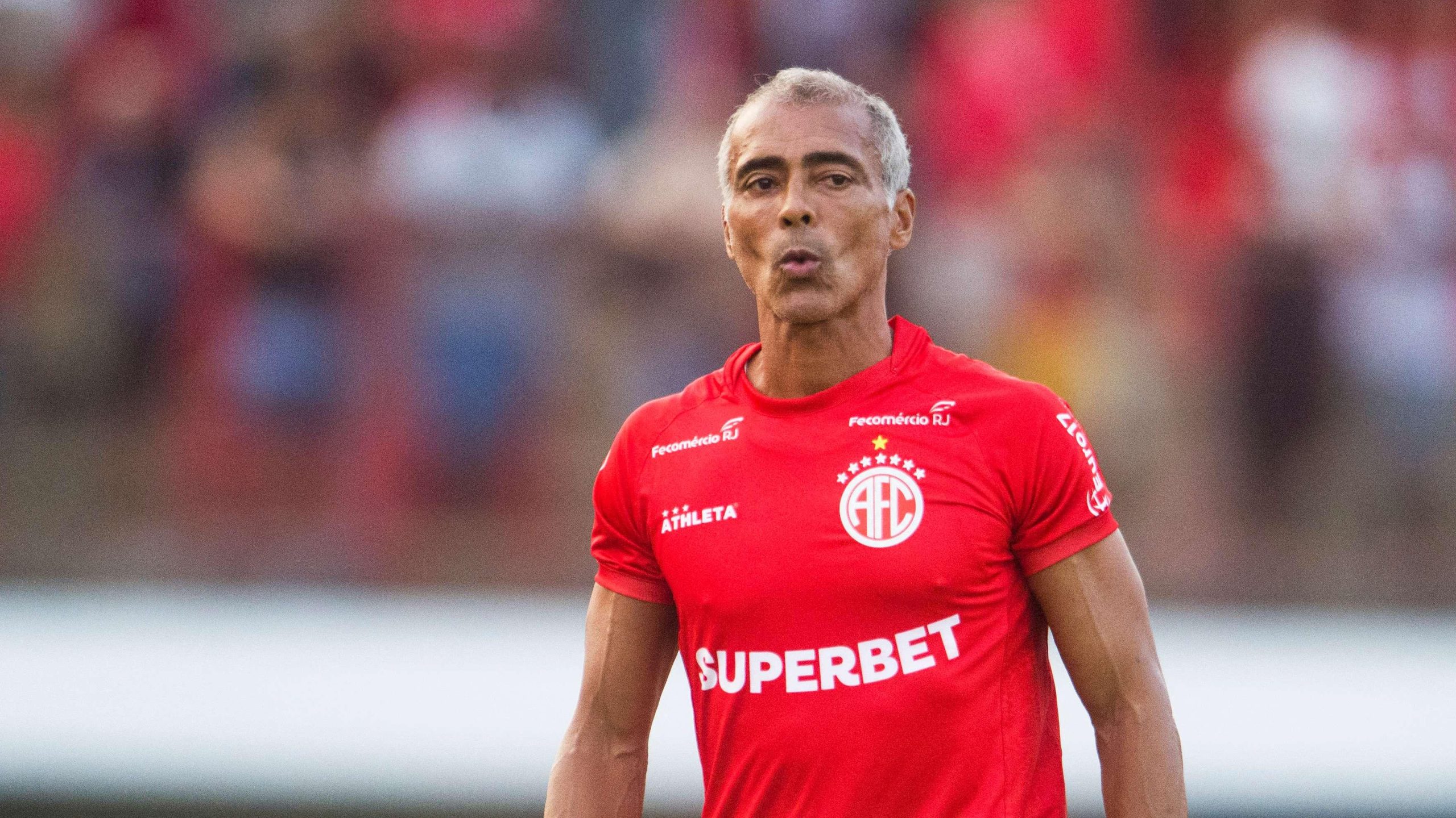 صراع العمالقة الصغار: روماريو يزن بين موهبة يامال وفينيسيوس ويكشف عن اختياره الصادم!