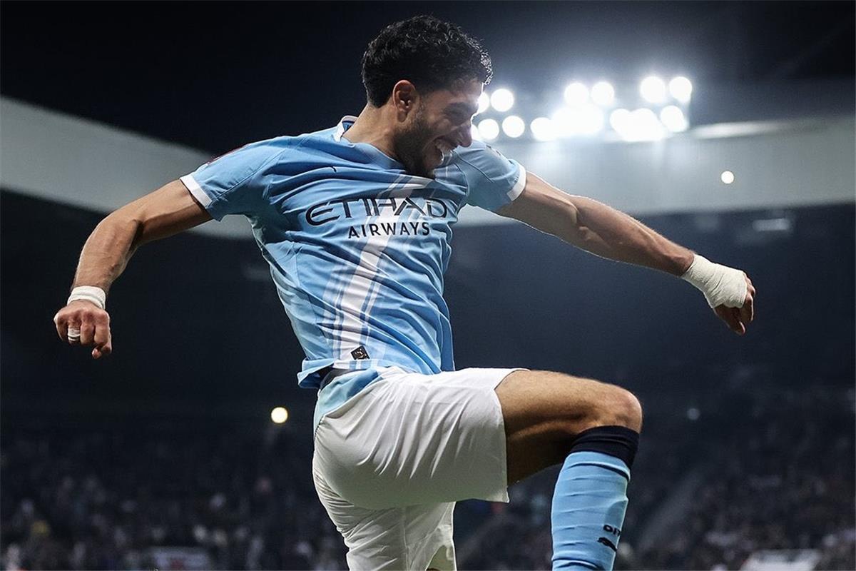 تحليل كاسكارينو: تألق عمر مرموش في البريميرليج وموقعه في حسابات جوارديولا