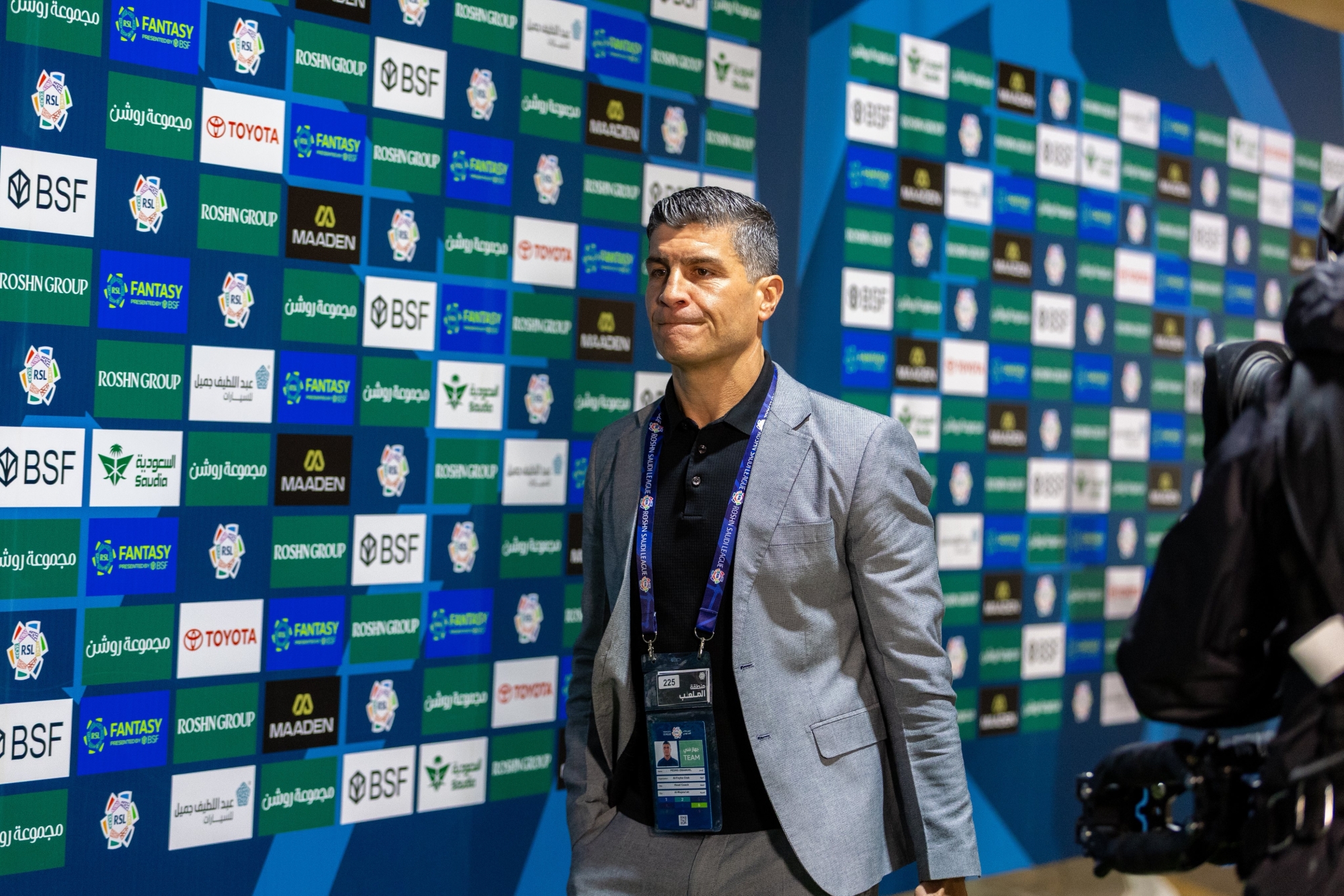 إيمانويل يكشف تفاصيل انتصار الفيحاء الثمين: تحليل فوز الفيحاء على الاتفاق وأهمية التركيز التكتيكي