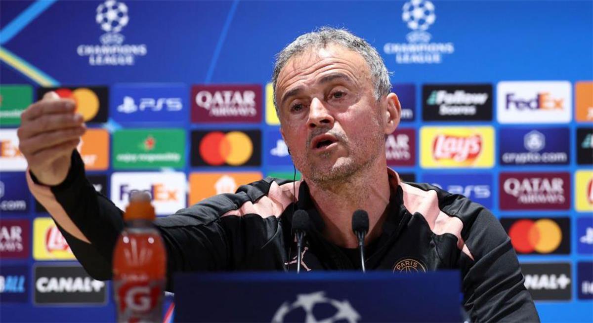 إنريكي يثير الجدل: لا يوجد مرشح مفضل في قمة ربع نهائي دوري الأبطال بين ليفربول وباريس سان جيرمان – تحليل شامل وتوقعات