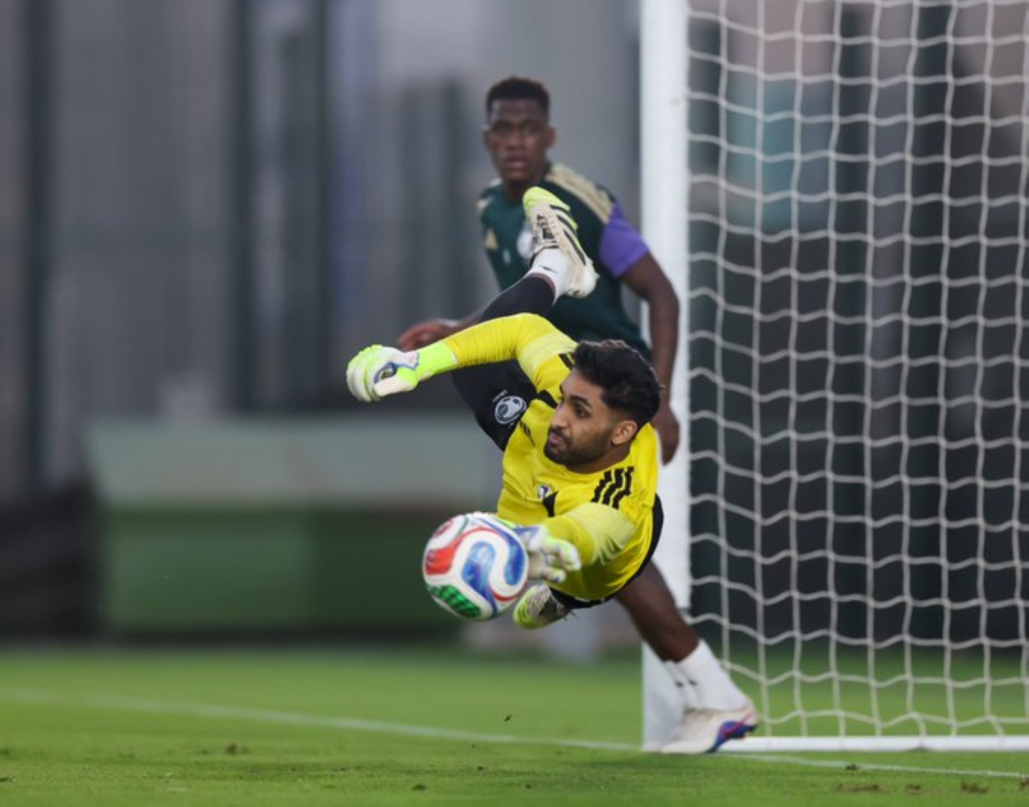 الأخضر الرديف يواصل رفع وتيرة استعدادات المنتخب السعودي B لكأس العالم 2026 تحت قيادة ثنائية