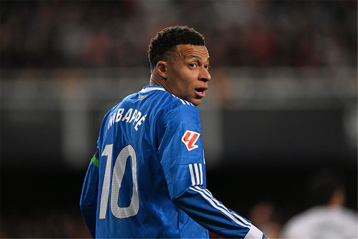 مبابي في ورطة: هل تنهي الإصابات حلم الحذاء الذهبي مع ريال مدريد؟