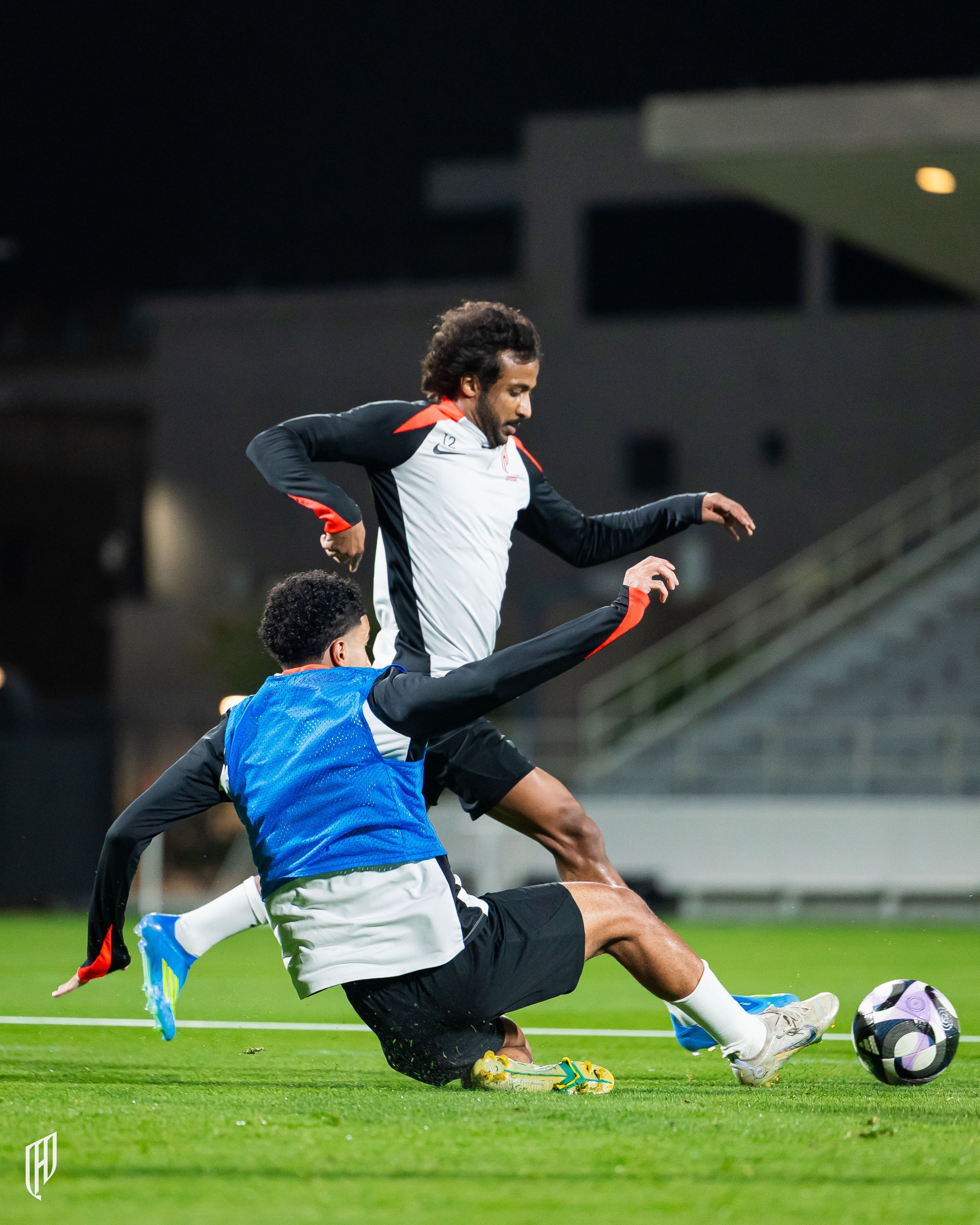 القادسية يعود بقوة: تفاصيل استئناف تدريبات الفريق استعدادًا لمواجهة الاتفاق في دوري روشن