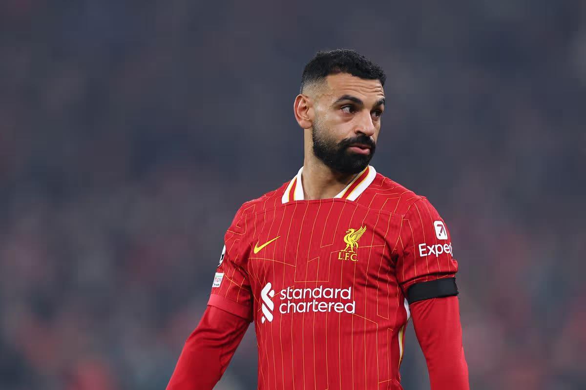 تأثير العوامل الجيوسياسية: هل يعيق ترامب انتقال محمد صلاح للدوري السعودي؟