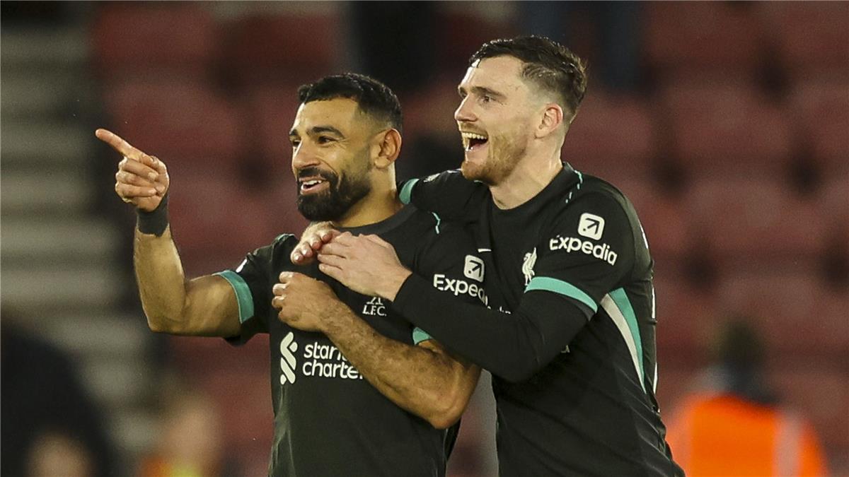 نقاش الأساطير: هل تفوق كيني دالجليش على محمد صلاح في نظر روبرتسون كأفضل لاعب في تاريخ ليفربول؟