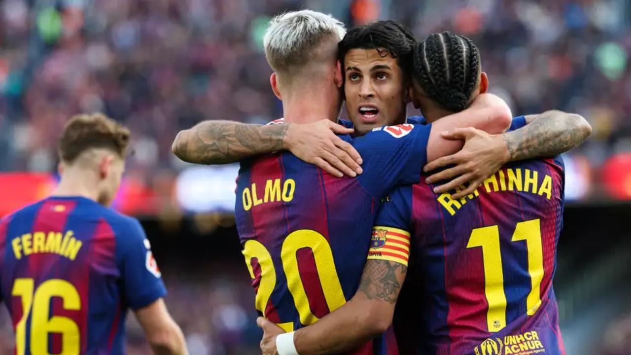 فيديو برشلونة ضد إشبيلية: البارسا يقبض على الصداراة بخماسية وهاتريك رافينيا