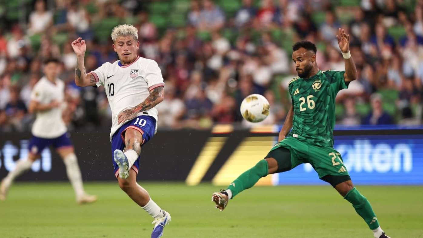 السعودية ضد الولايات المتحدة: “الأخضر” يصمد ويسقط بهدف يتيم في الكأس الذهبية