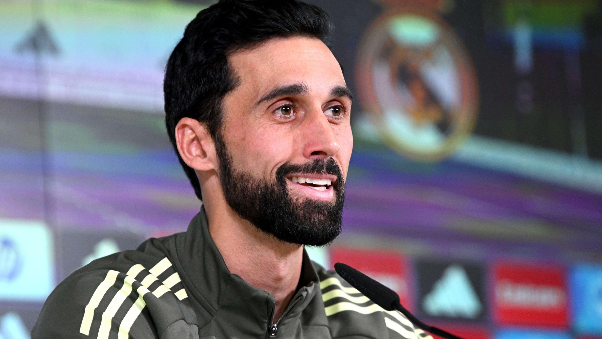 مؤتمر اربيلوا: مدرب ريال مدريد يثير الشكوك حول مستقبله قبل موقعة ألافيس ويدافع عن مبابي!